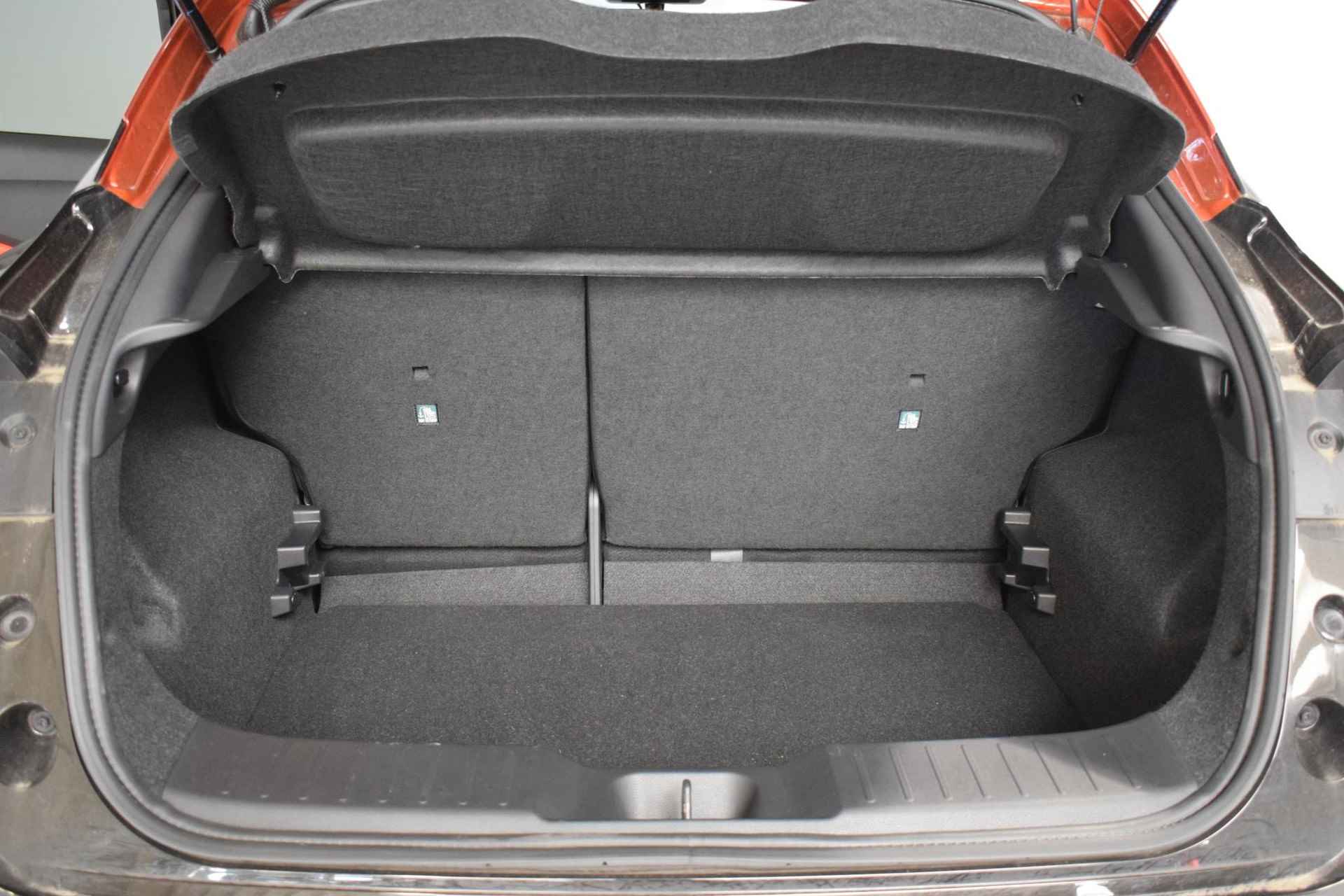 Nissan Juke 1.0 DIG-T N-Design | Achteruitrijcamera | Parkeersensoren | Bose audio | Cruise control | Navigatie | USB-aansluiting | Apple Carplay/Android auto | Lane keep assist | Keyless entry | Automatische regen/licht sensor | - 27/50