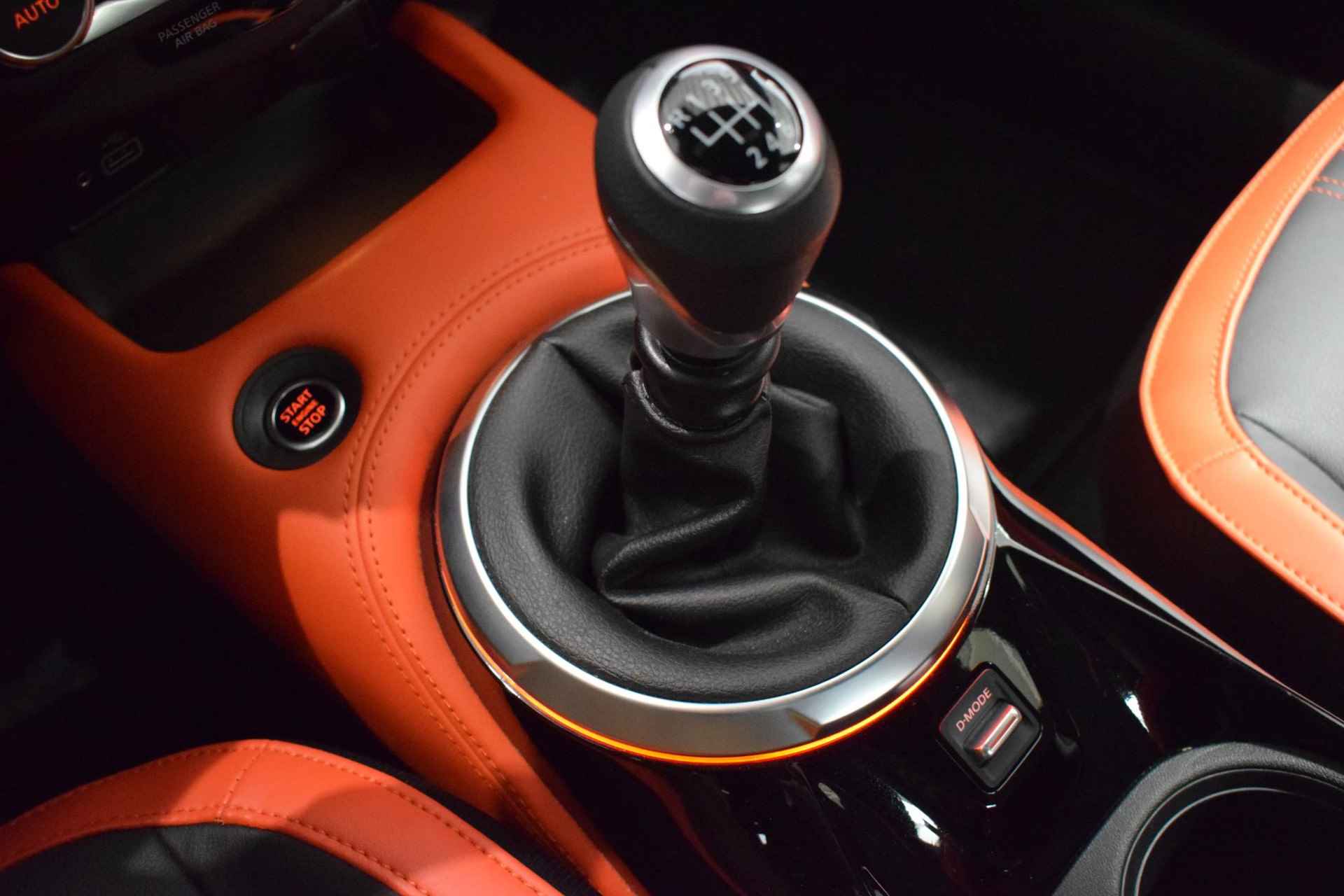 Nissan Juke 1.0 DIG-T N-Design | Achteruitrijcamera | Parkeersensoren | Bose audio | Cruise control | Navigatie | USB-aansluiting | Apple Carplay/Android auto | Lane keep assist | Keyless entry | Automatische regen/licht sensor | - 40/50