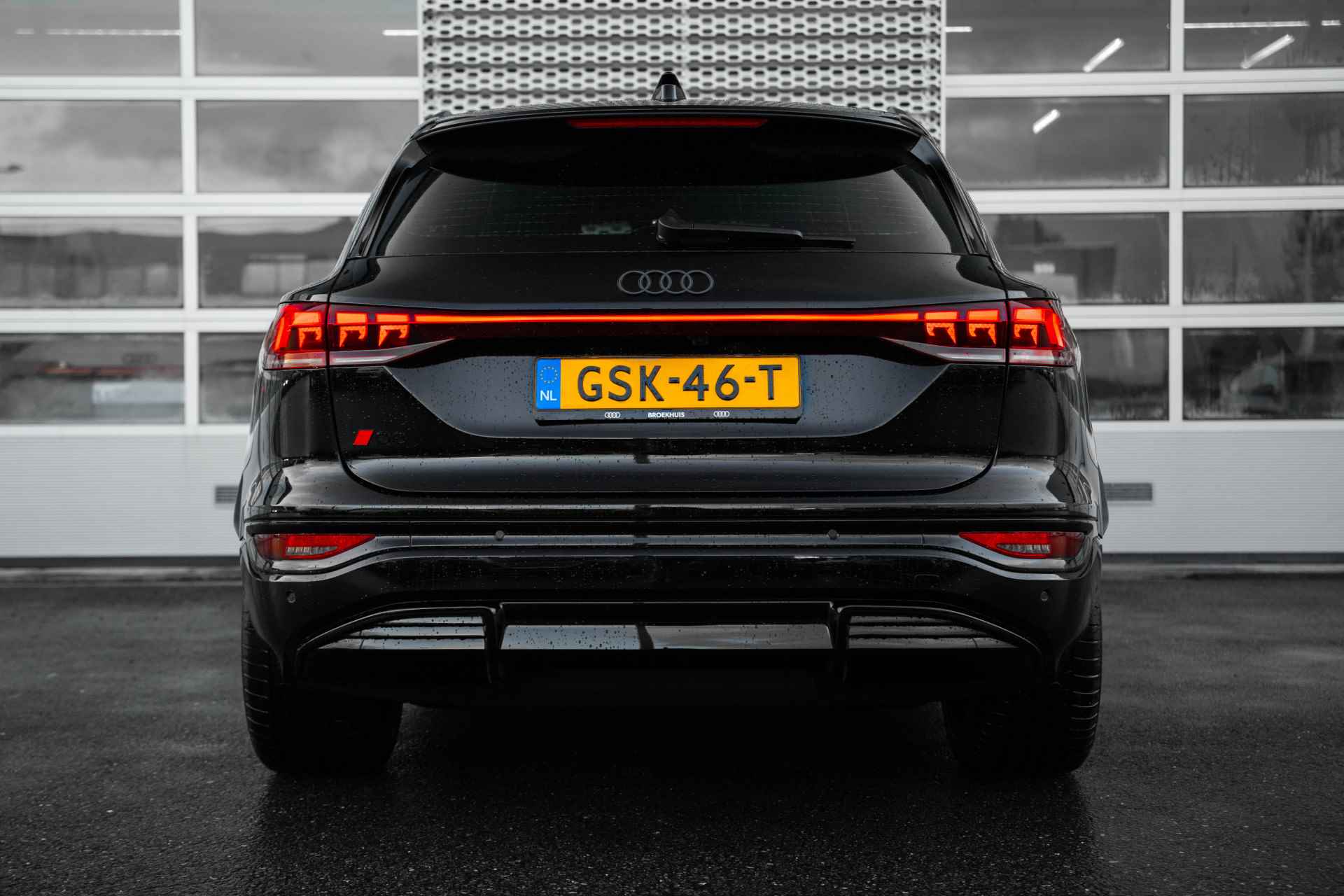 Audi Q6 e-tron S edition performance 100 kWh | Tech Pro | Luchtvering | Elektrisch verstelbare stoelen - 5/69