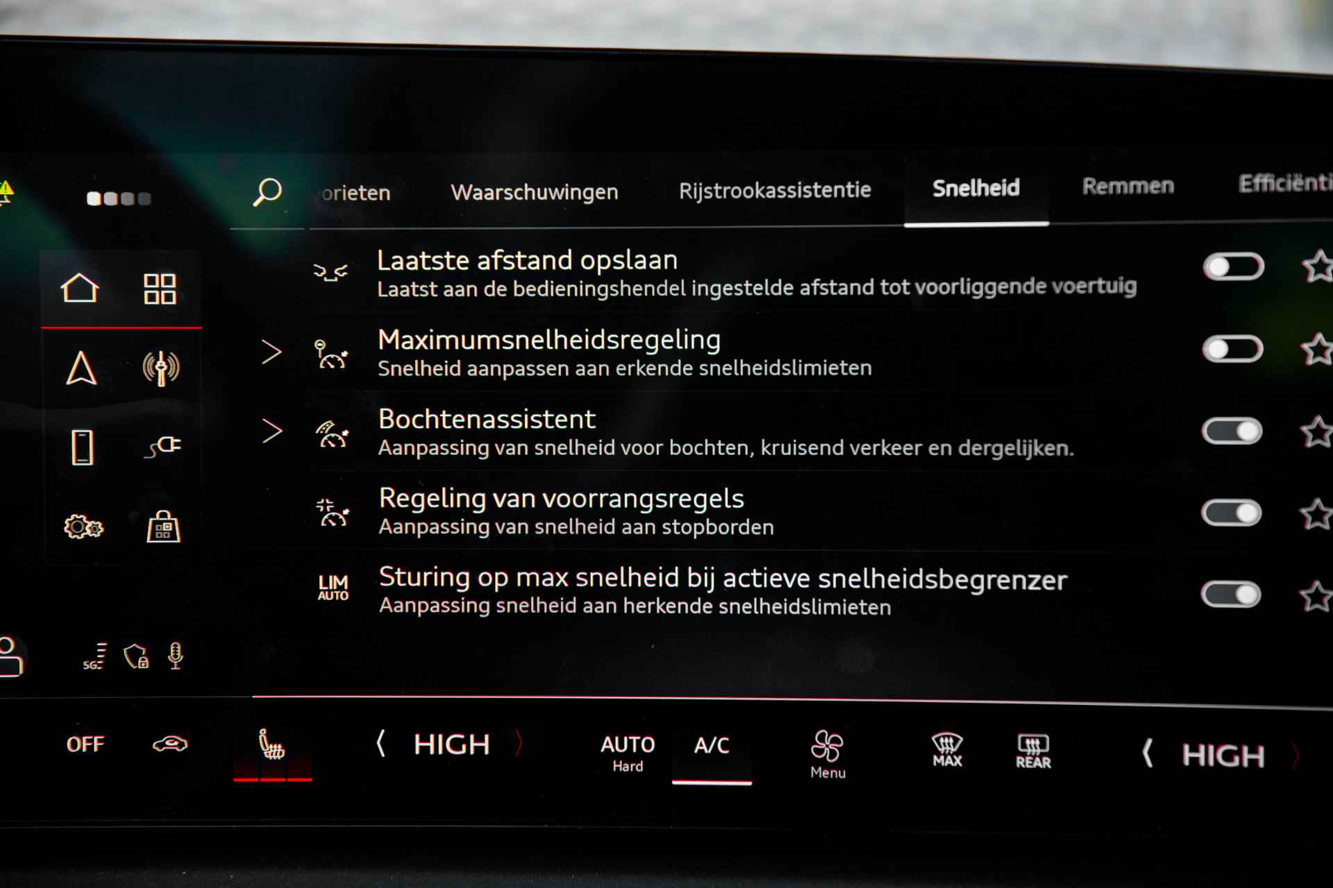 Audi Q6 e-tron S edition performance 100 kWh | Tech Pro | Luchtvering | Elektrisch verstelbare stoelen - 64/69