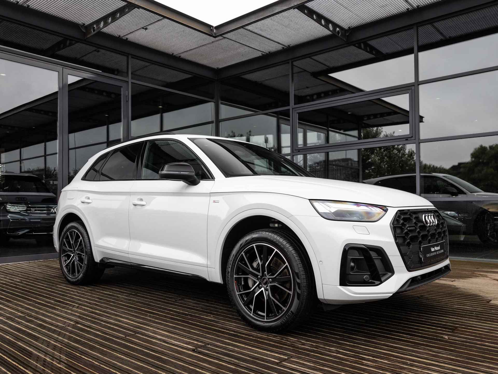 Audi Q5 55 TFSI e S edition Competition | PANORAMA/SCHUIF-KANTELDAK | B&O SOUNDSYSTEM | ZWART OPTIEK | 20 INCH | 2 X S-LINE | 360 CAMERA | ADAPTIVE CRUISE CONTROL | APPLE CARPLAY | LED MATRIX | - 5/51