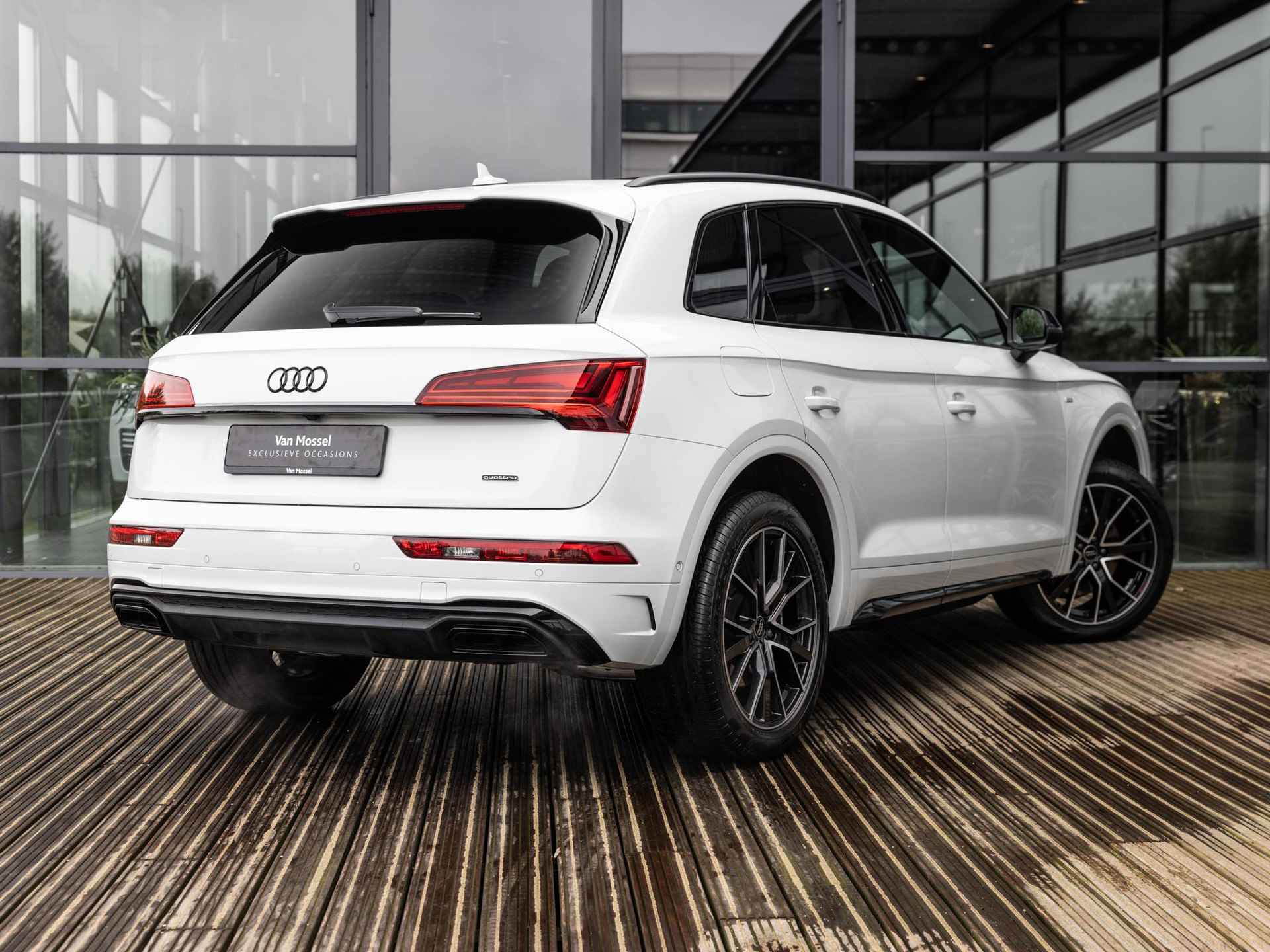 Audi Q5 55 TFSI e S edition Competition | PANORAMA/SCHUIF-KANTELDAK | B&O SOUNDSYSTEM | ZWART OPTIEK | 20 INCH | 2 X S-LINE | 360 CAMERA | ADAPTIVE CRUISE CONTROL | APPLE CARPLAY | LED MATRIX | - 8/51