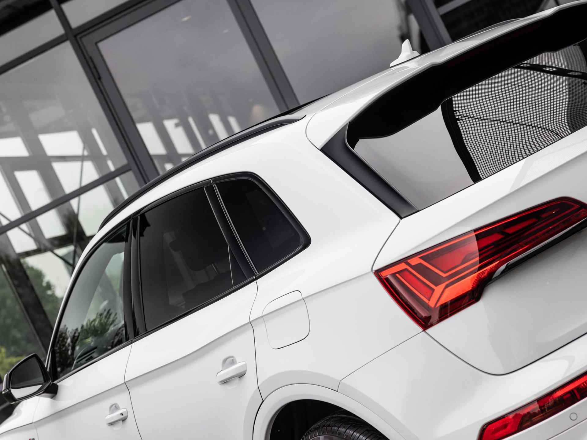 Audi Q5 55 TFSI e S edition Competition | PANORAMA/SCHUIF-KANTELDAK | B&O SOUNDSYSTEM | ZWART OPTIEK | 20 INCH | 2 X S-LINE | 360 CAMERA | ADAPTIVE CRUISE CONTROL | APPLE CARPLAY | LED MATRIX | - 47/51