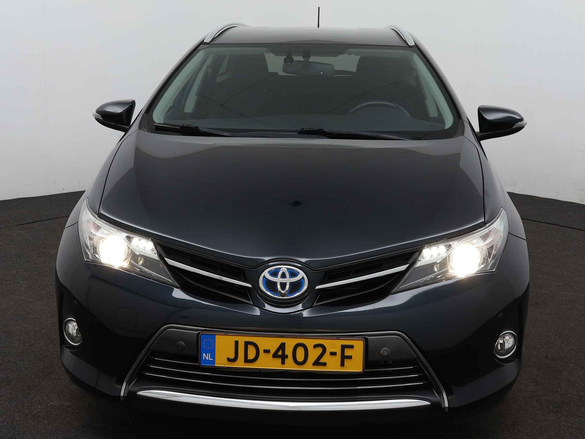 Toyota Auris Touring Sports 1.8 Hybrid Executive Limited | Camera | LM Velgen | Cruise Control | Trekhaak | Parkeersensoren | - 26/41