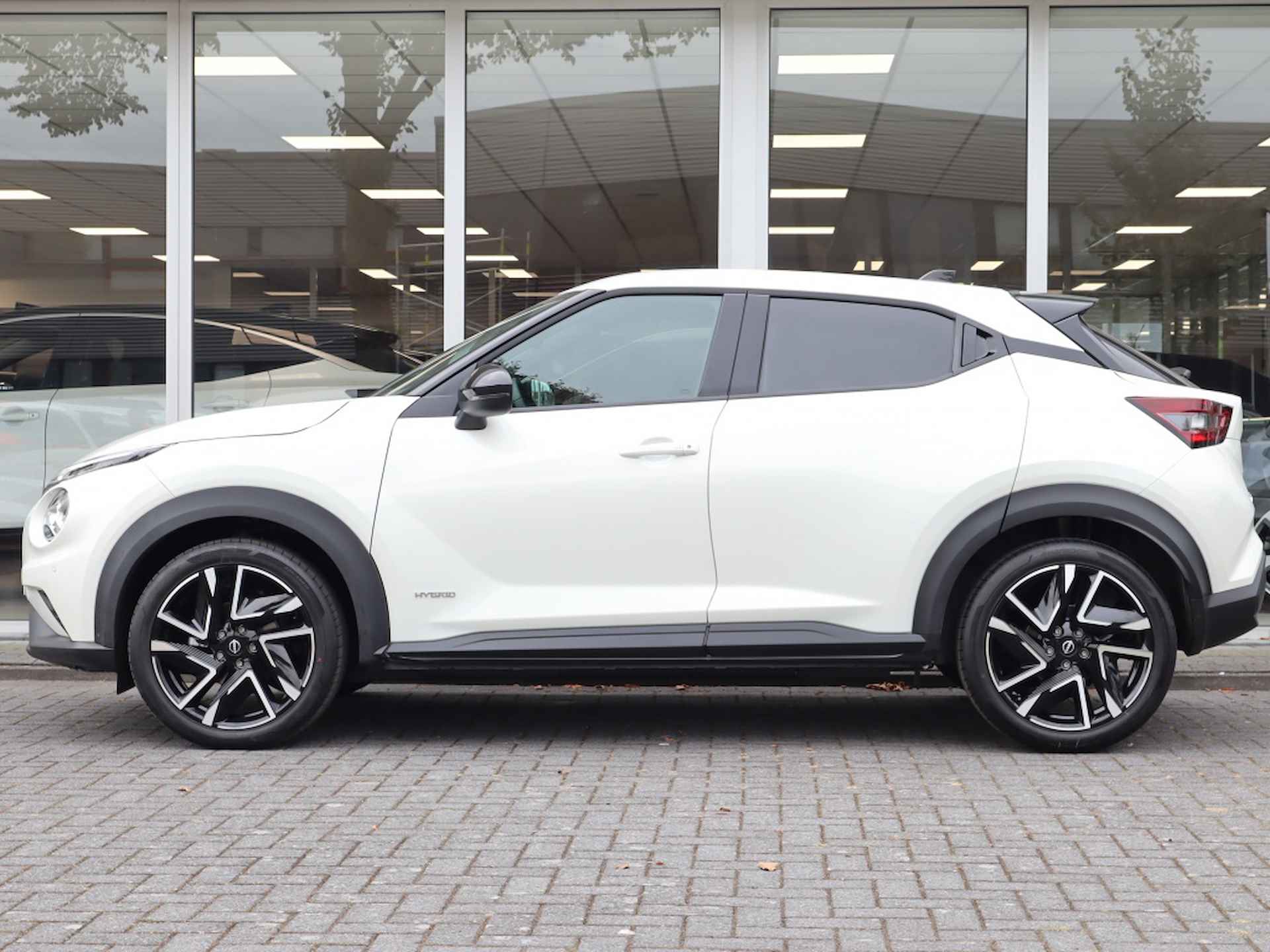 Nissan Juke 1.6 Hybrid N-Connecta/ Registratie premie! / Navigatie / Cruise - 13/26