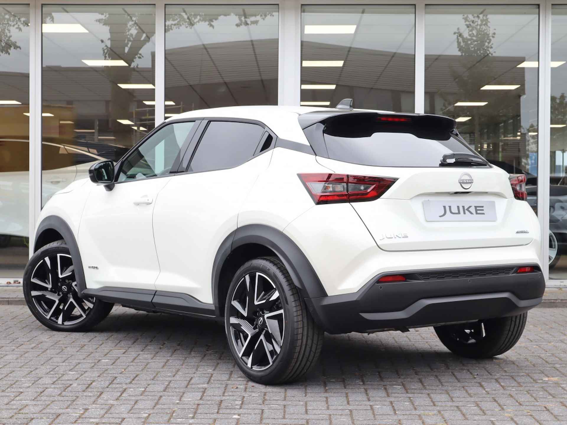 Nissan Juke 1.6 Hybrid N-Connecta/ Registratie premie! / Navigatie / Cruise - 3/26