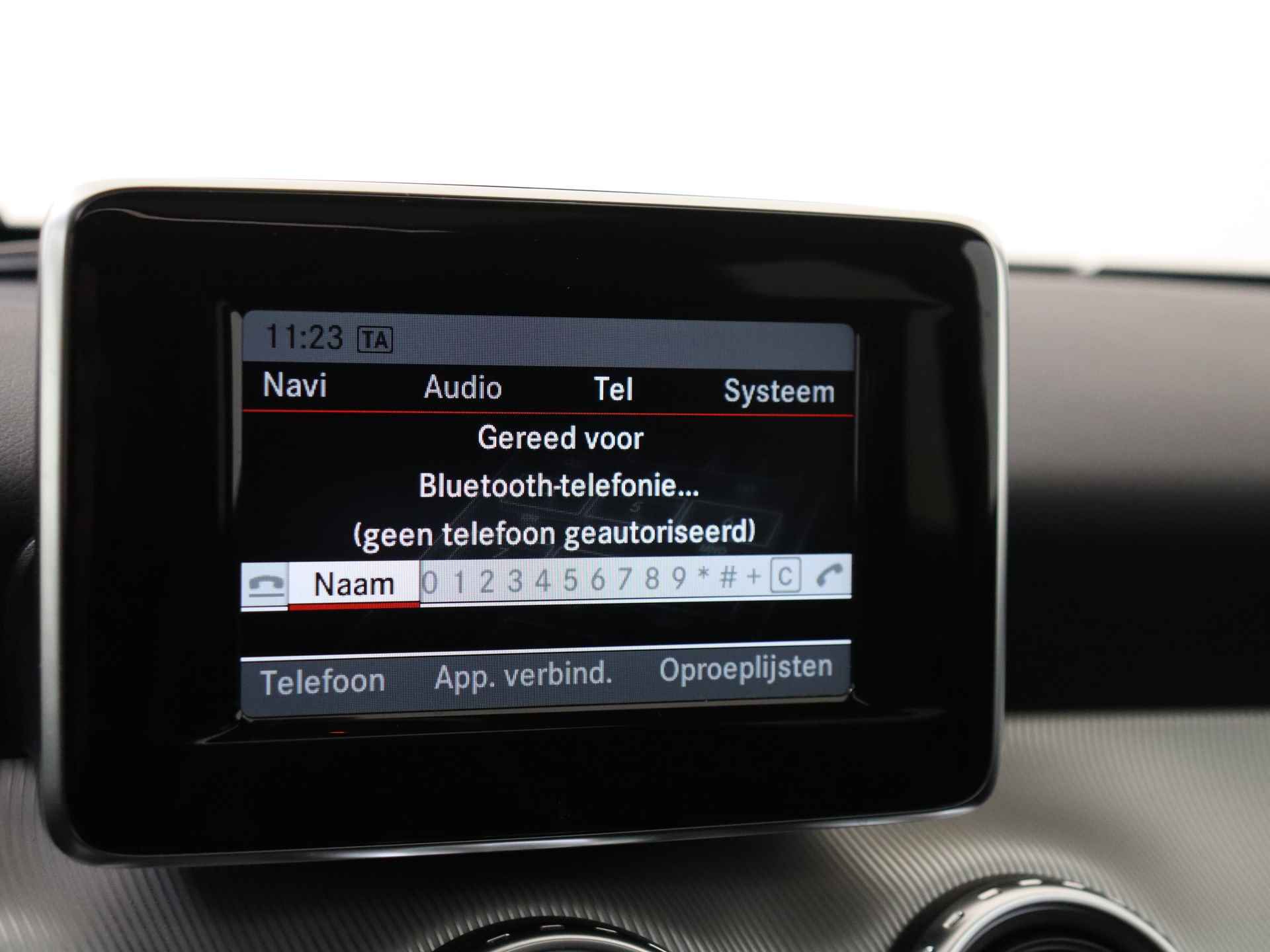 Mercedes-Benz GLA 200 Ambition 157 pk Automaat | Navigatie | Panoramadak | 18 inch Lichtmetalen velgen - 16/34