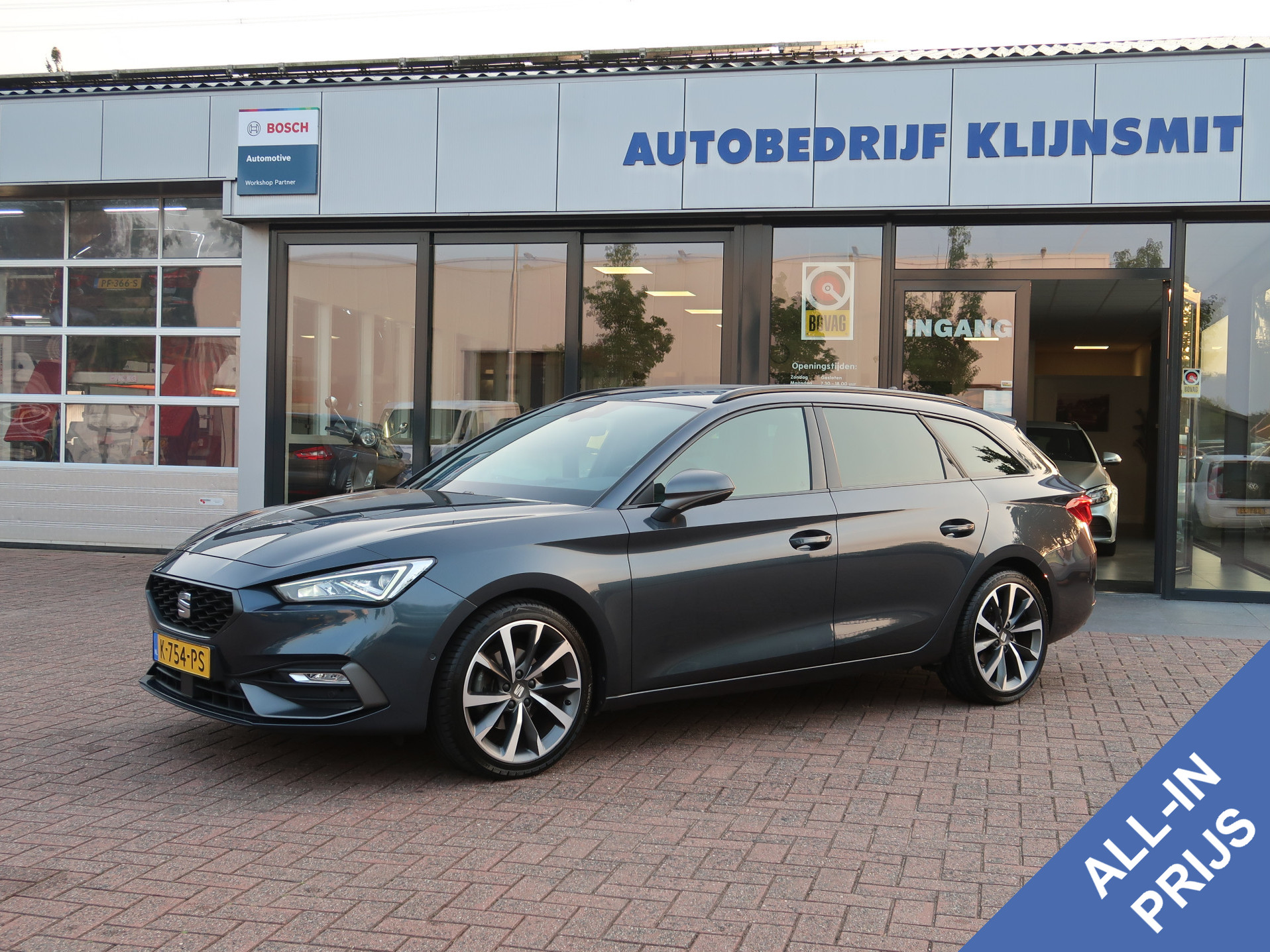 SEAT Leon Sportstourer 1.5 eTSI FR Launch Edition