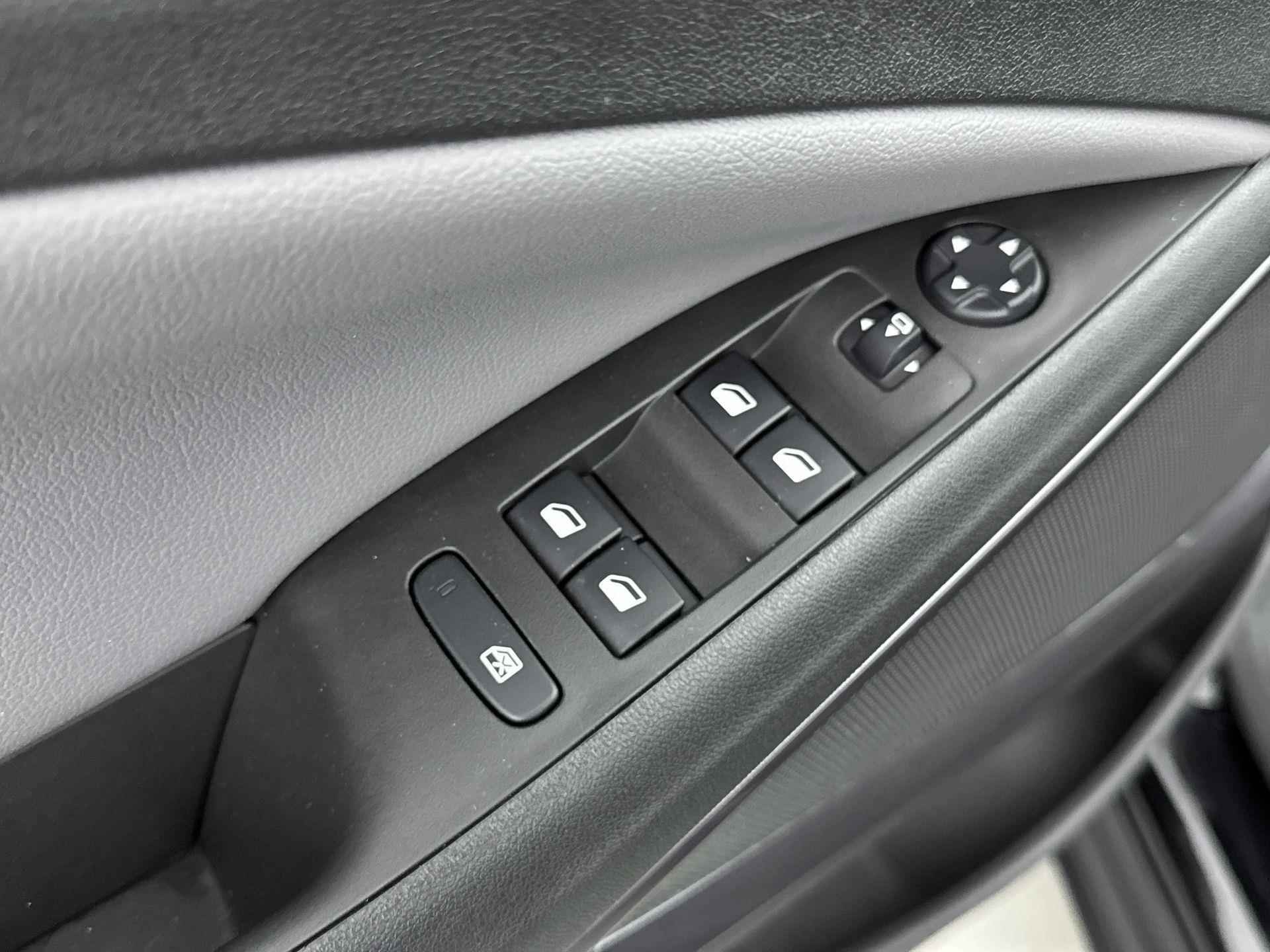 Opel Crossland X 1.2 110 pk Automaat Turbo Innovation | Navigatie | Camera | Trekhaak | Stoelverwarming | - 16/37