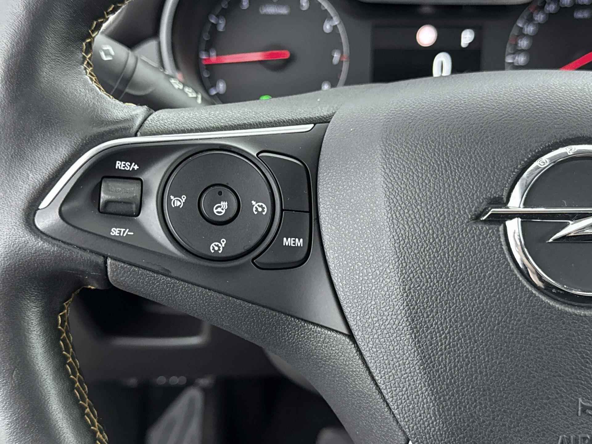 Opel Crossland X 1.2 110 pk Automaat Turbo Innovation | Navigatie | Camera | Trekhaak | Stoelverwarming | - 17/37