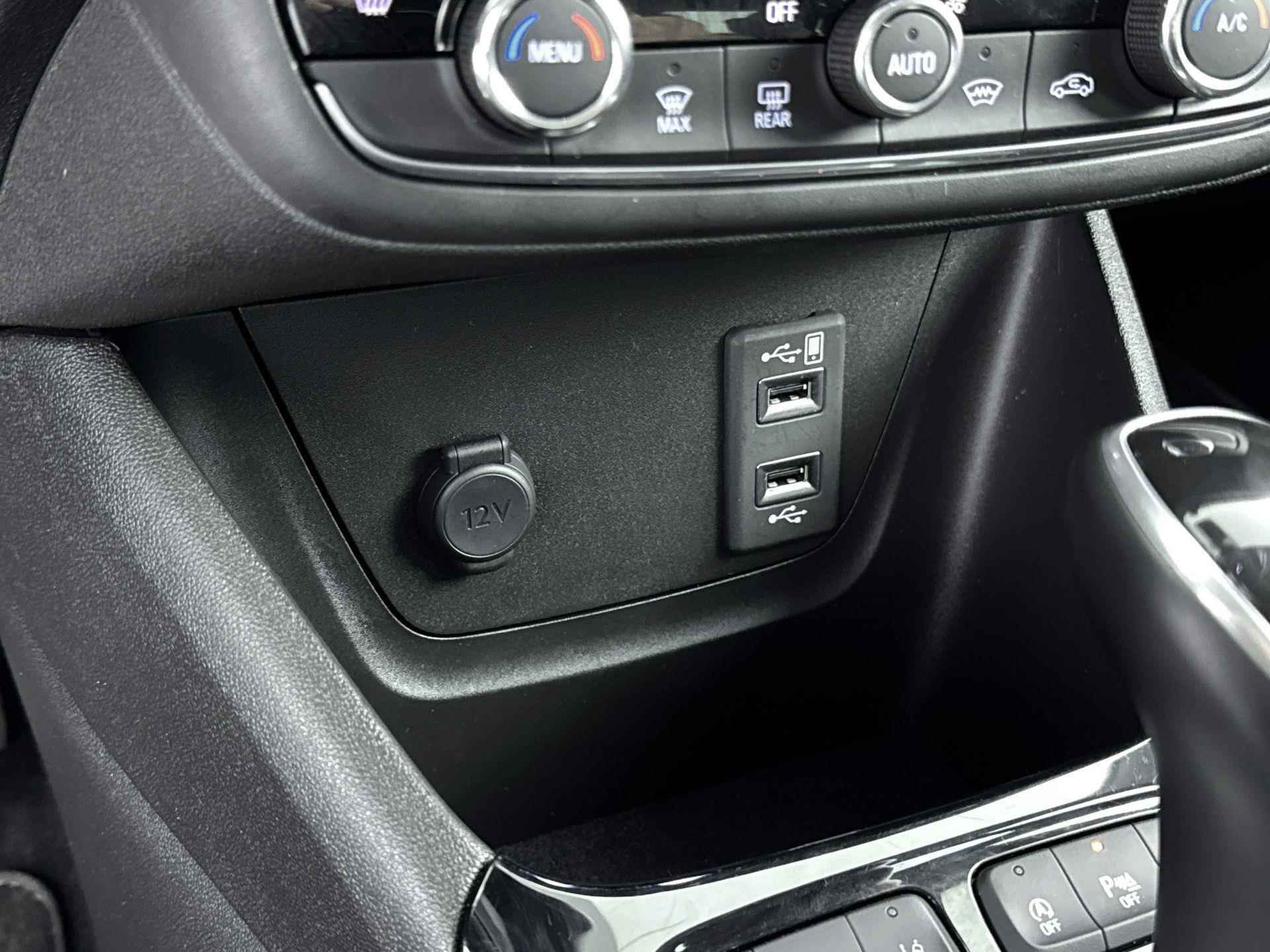 Opel Crossland X 1.2 110 pk Automaat Turbo Innovation | Navigatie | Camera | Trekhaak | Stoelverwarming | - 19/37