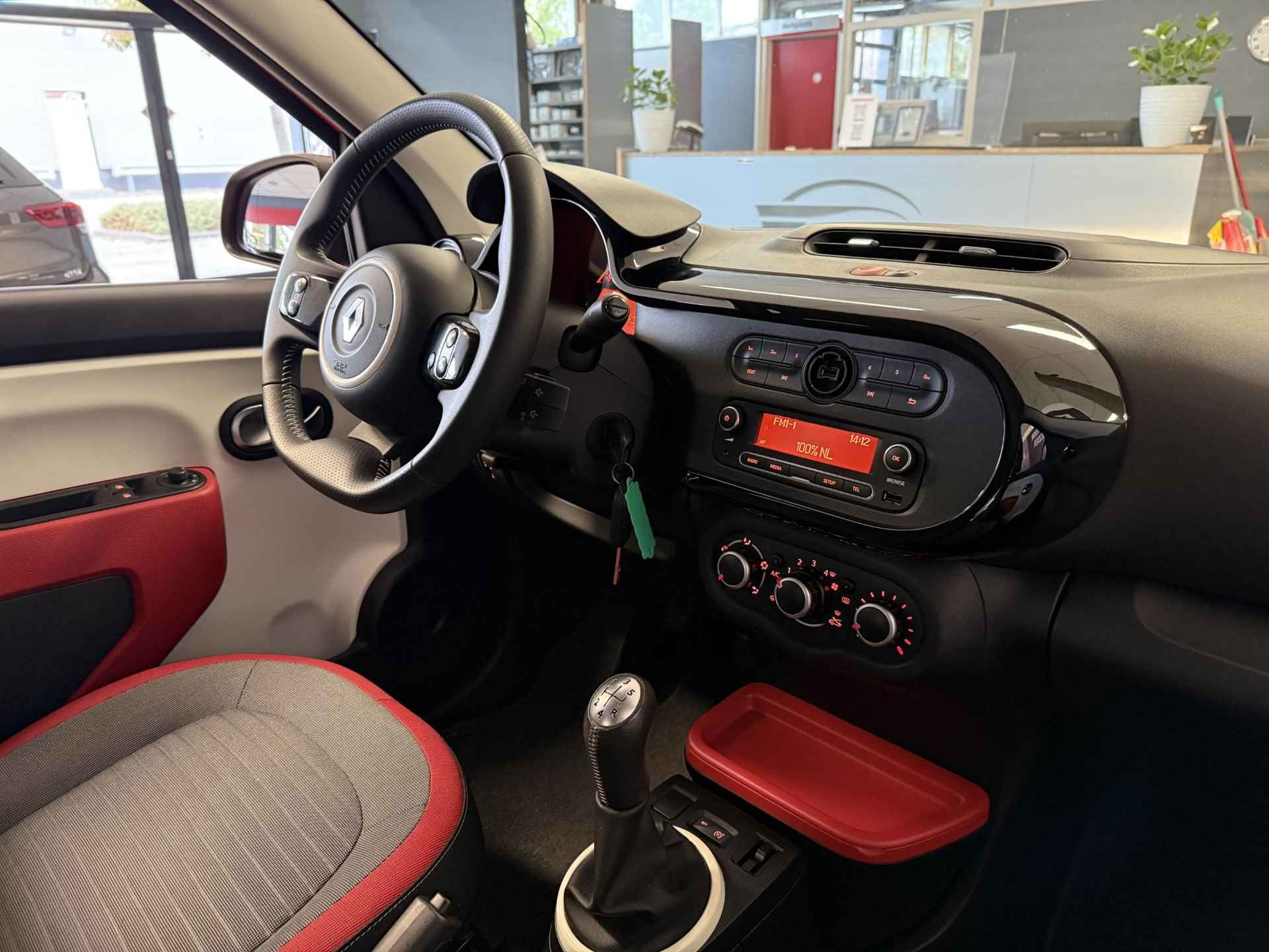 Renault Twingo 1.0 SCe Collection *1e EIG*AIRCO*BLUET.*PDC*100%* - 16/29