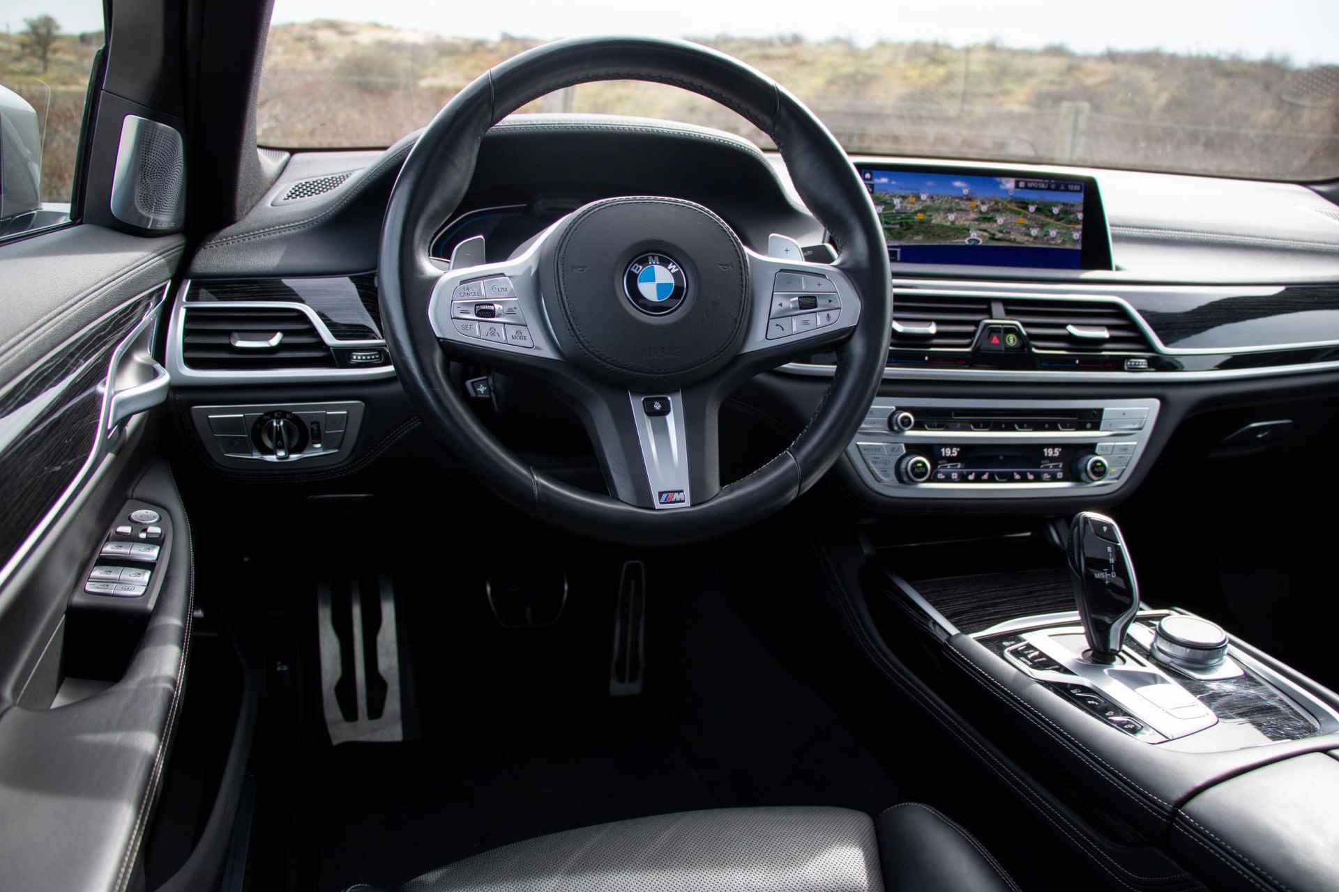 BMW 7 Serie 745Le High Executive | M Sport | Bowers & Wilkins audio | Panoramadak Sky Lounge | - 11/40