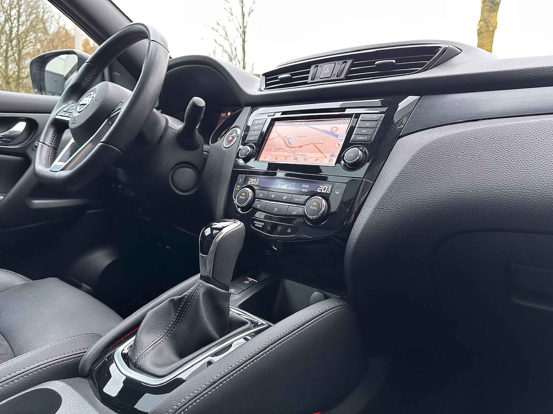 Nissan Qashqai 1.3 DIG-T 160pk AUTOMAAT N-TEC | Trekhaak | Leder-Alcantara | ACC | Panoramadak | Navigatie | 360-camera - 26/32