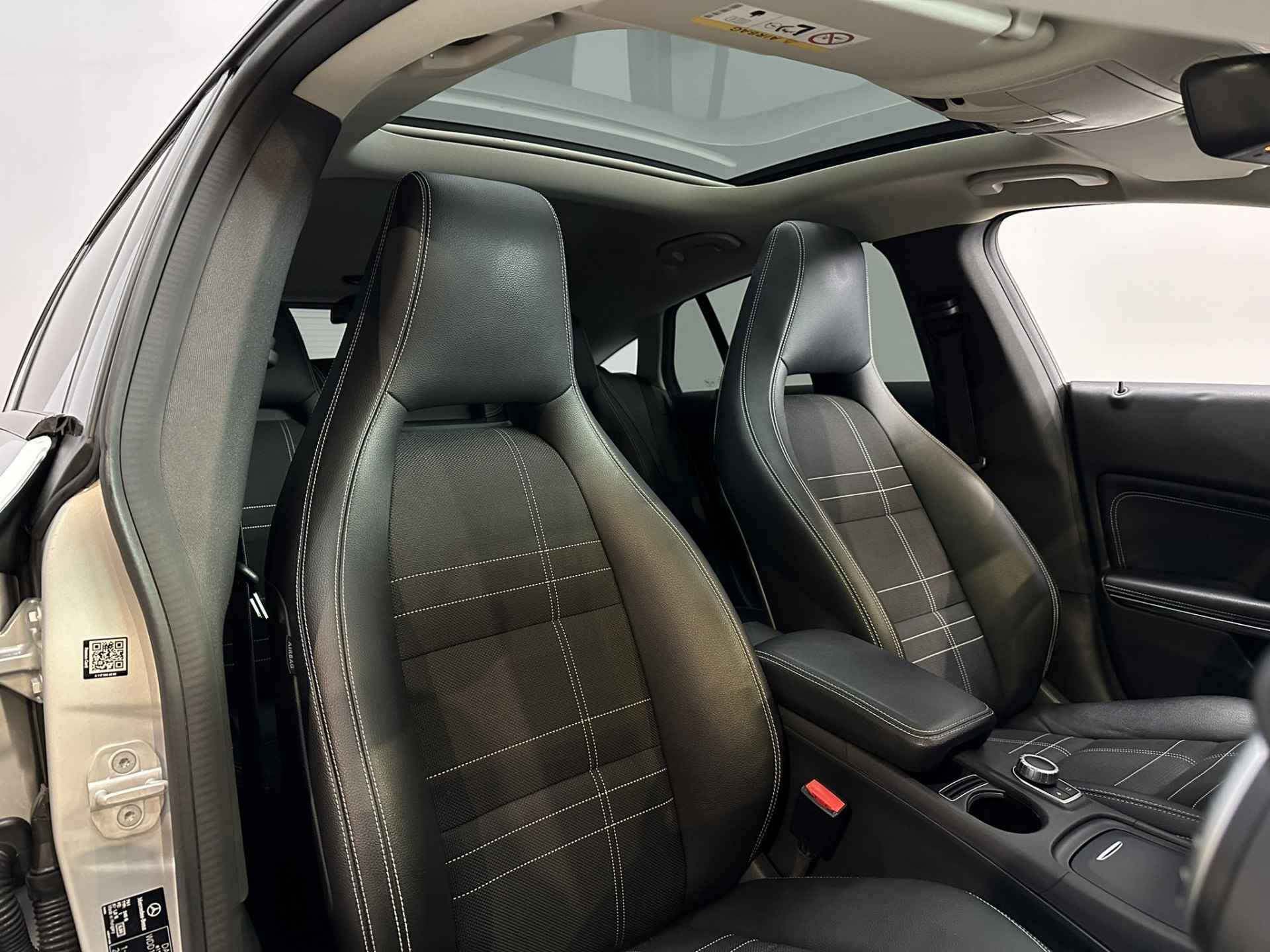 Mercedes-Benz CLA-Klasse Shooting Brake 220 CDI Prestige Airco ECC | Xenon | Harman Kardon | Panorama | Navigatie | Cruise control | Stoelverwarming | Isofix | - 26/41