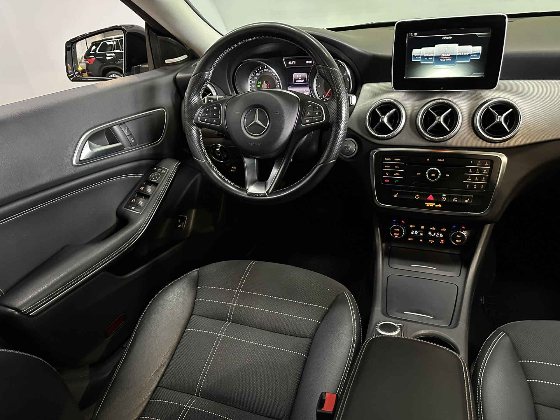 Mercedes-Benz CLA-Klasse Shooting Brake 220 CDI Prestige Airco ECC | Xenon | Harman Kardon | Panorama | Navigatie | Cruise control | Stoelverwarming | Isofix | - 29/41