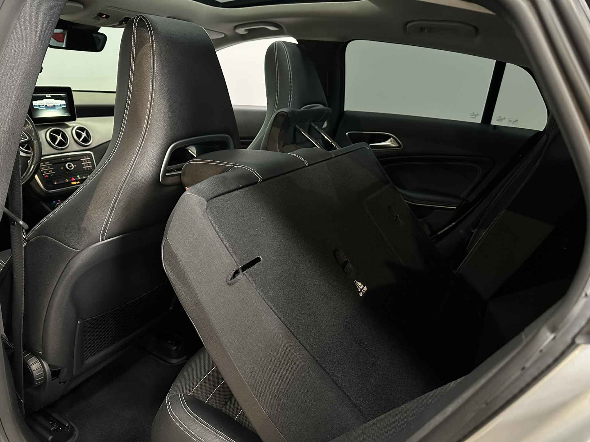 Mercedes-Benz CLA-Klasse Shooting Brake 220 CDI Prestige Airco ECC | Xenon | Harman Kardon | Panorama | Navigatie | Cruise control | Stoelverwarming | Isofix | - 34/41