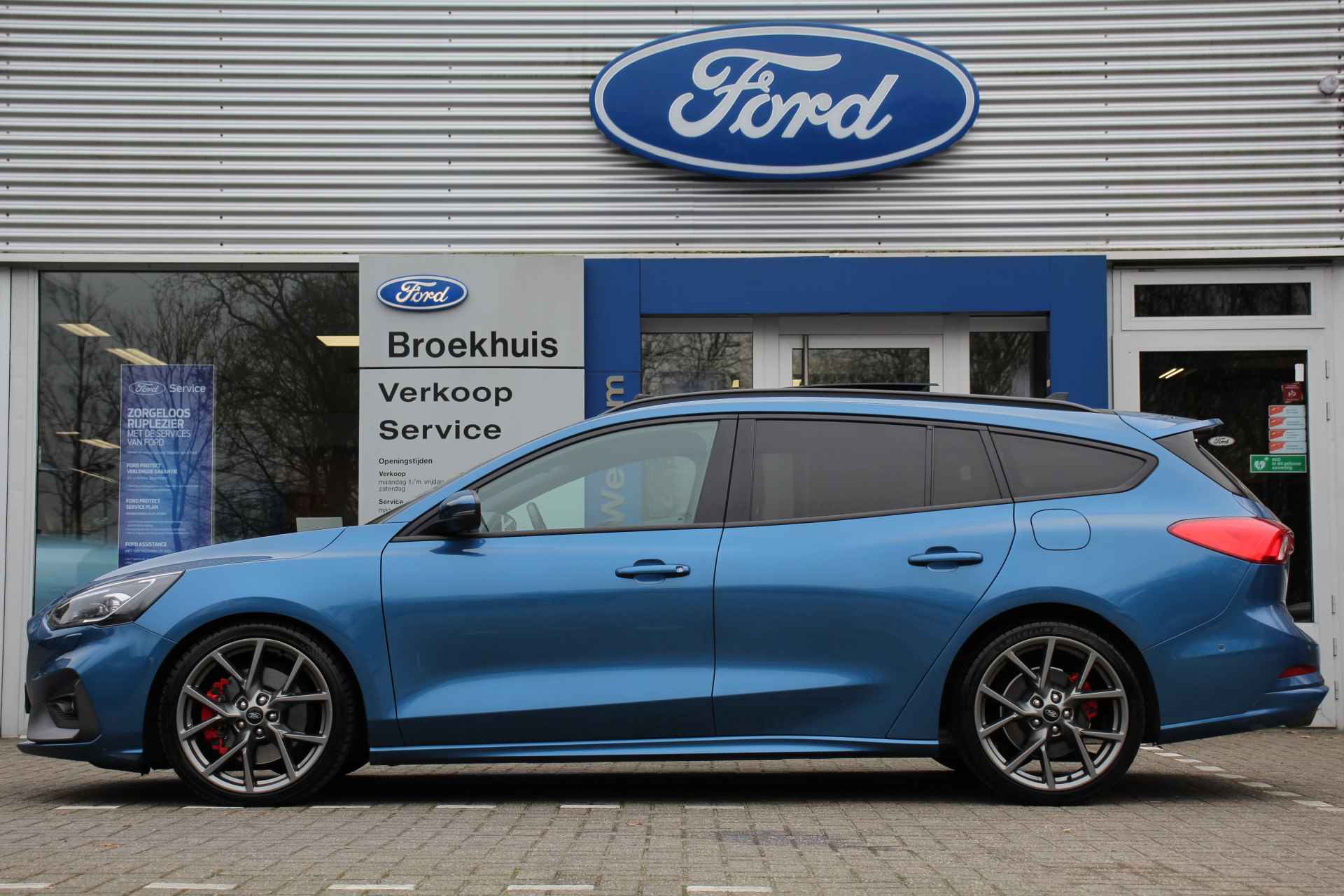 Ford FOCUS Wagon ST-3 2.3 EcoBoost 280PK | VOL! | DEALER OH | PANO DAK | ADAPTIVE CRUISE | 19'' LMV | HEAD UP | WINTERPACK | - 2/49