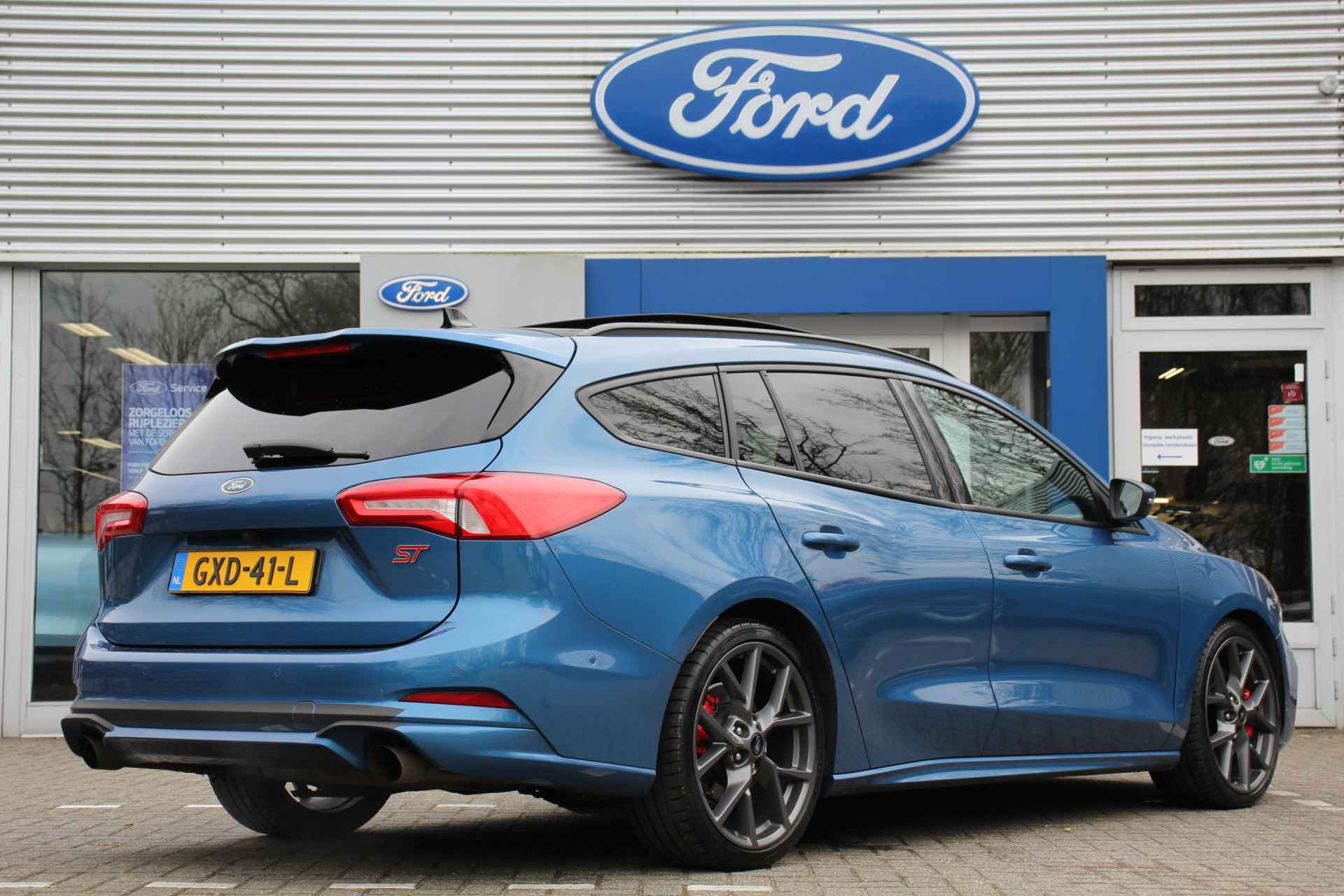 Ford FOCUS Wagon ST-3 2.3 EcoBoost 280PK | VOL! | DEALER OH | PANO DAK | ADAPTIVE CRUISE | 19'' LMV | HEAD UP | WINTERPACK | - 3/49