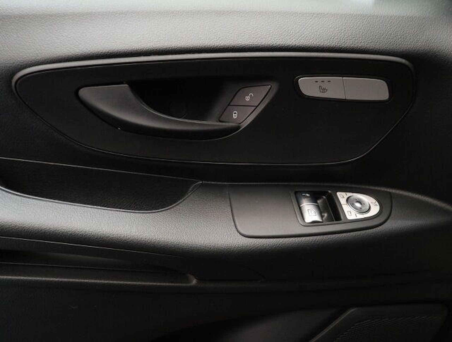 Mercedes-Benz Vito Tourer 119 CDI Lang 190 PK 8 zitplaatsen 2 schuifdeuren LED Navi Stoelverwarming - 5/11