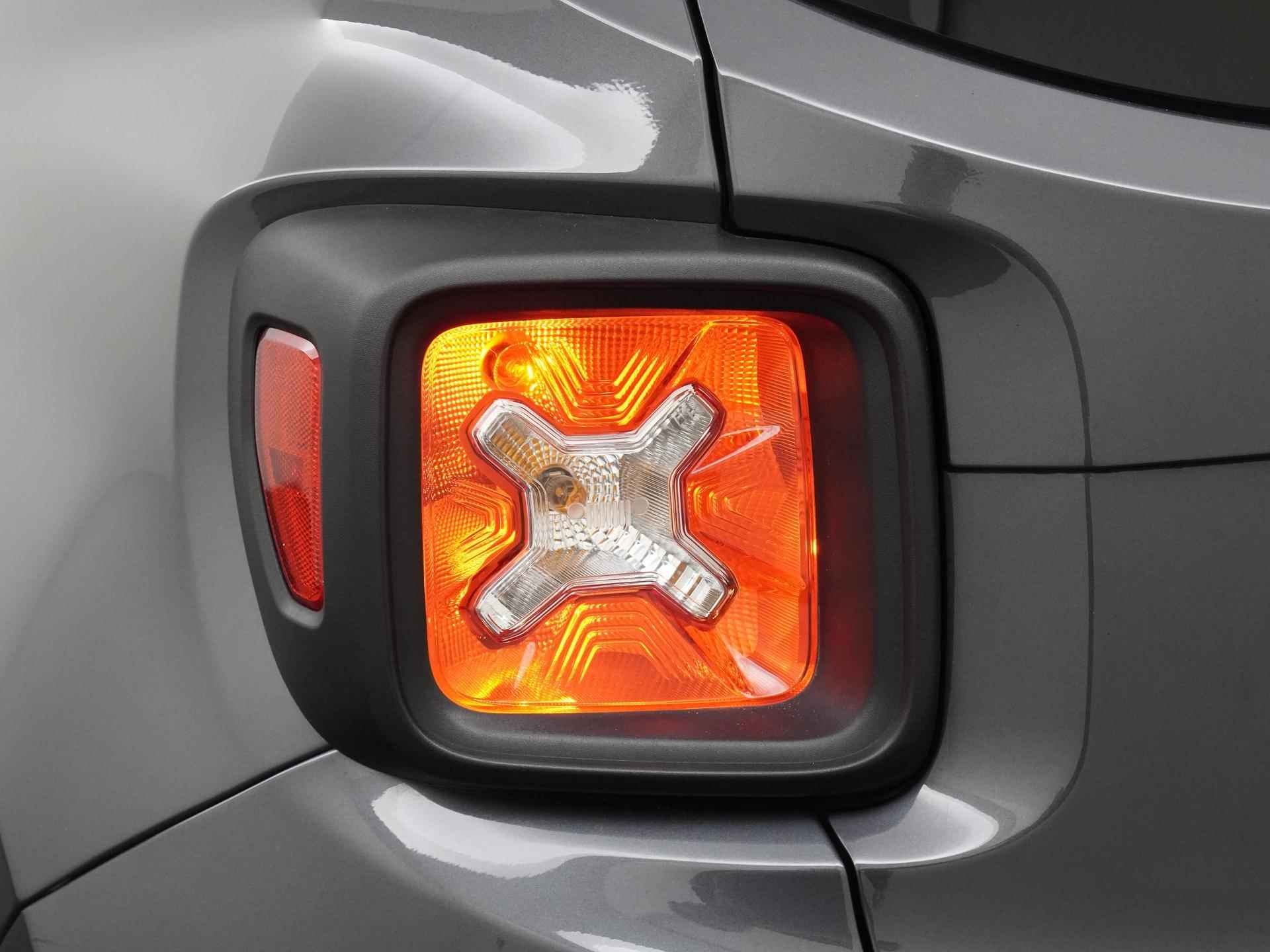 Jeep Renegade 4xe 240 Plug-in Hybrid Electric S | Blind Spot | Navigatie | Camera | Zondag Open! - 21/40