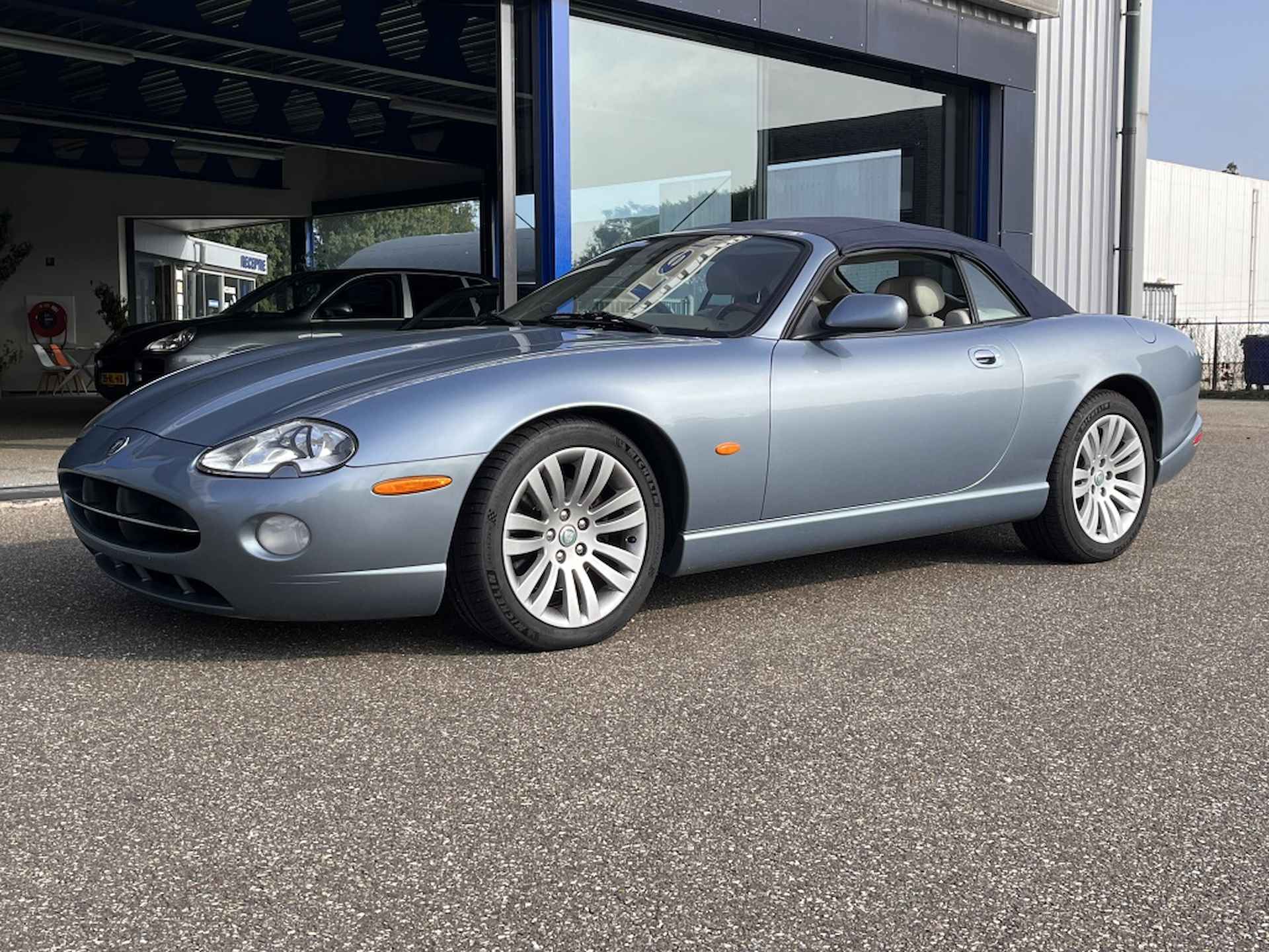 Jaguar XK8 4.0 V8 Cabriolet - 2/63