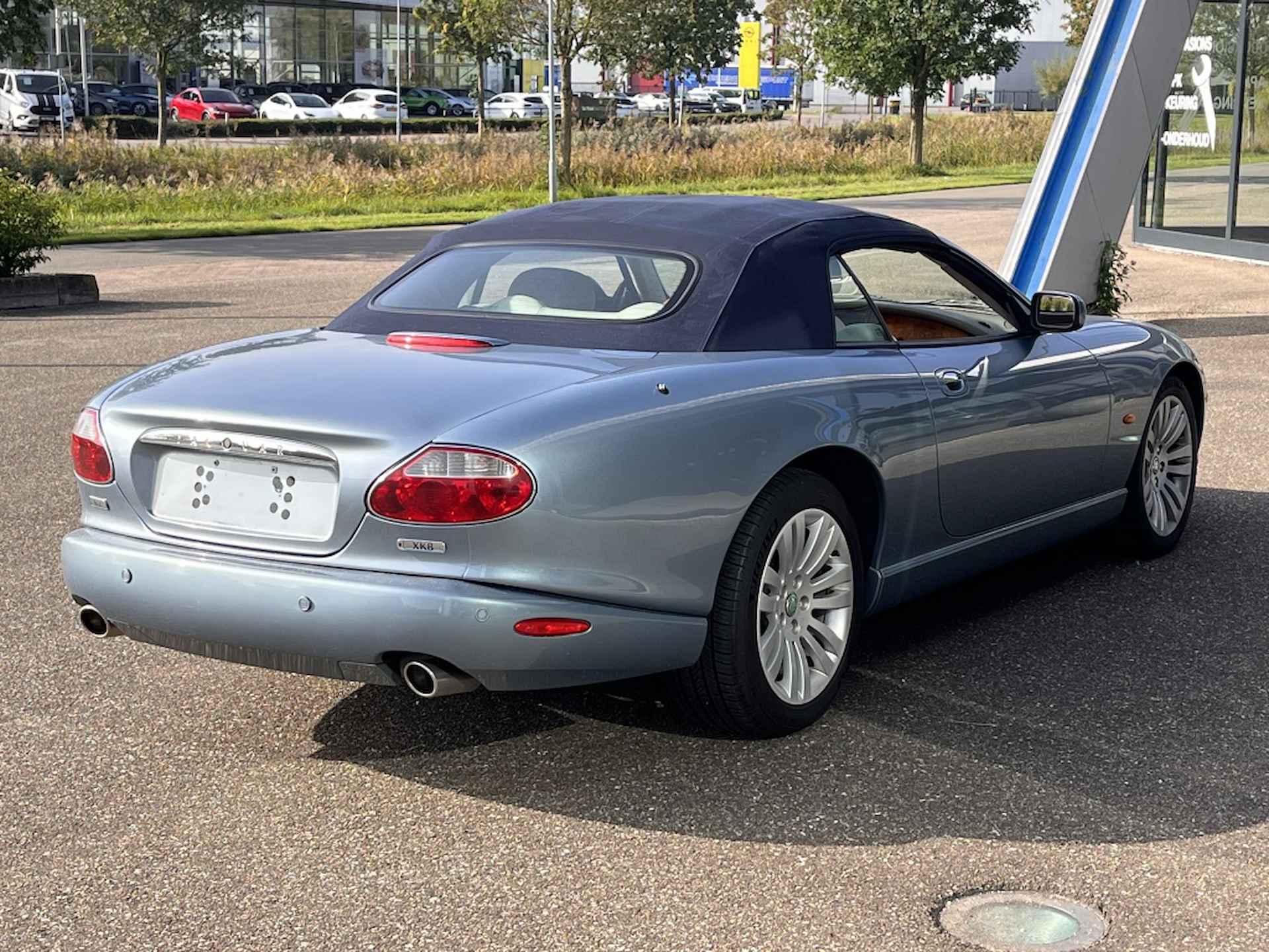 Jaguar XK8 4.0 V8 Cabriolet - 9/63