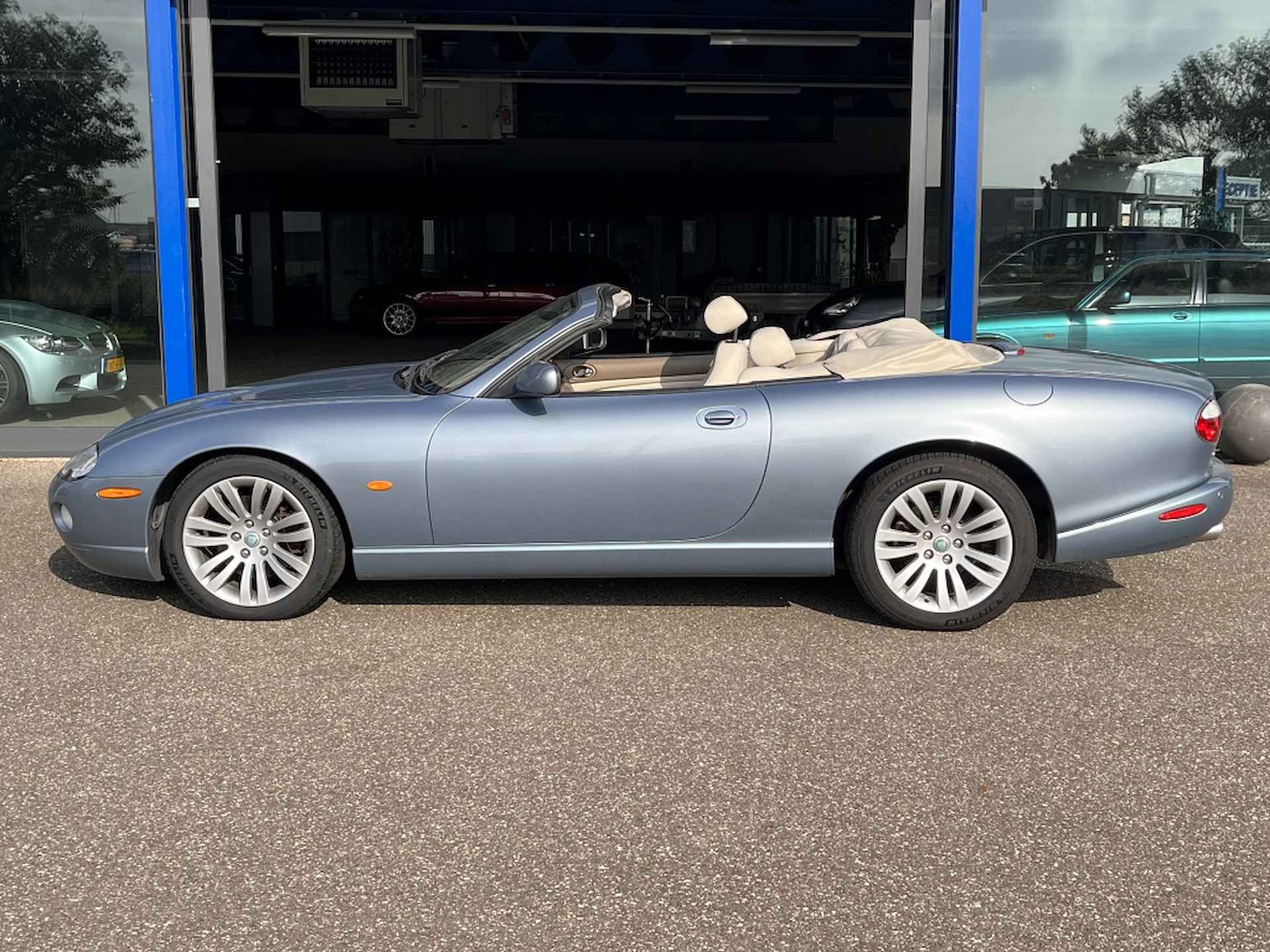 Jaguar XK8 4.0 V8 Cabriolet - 32/63