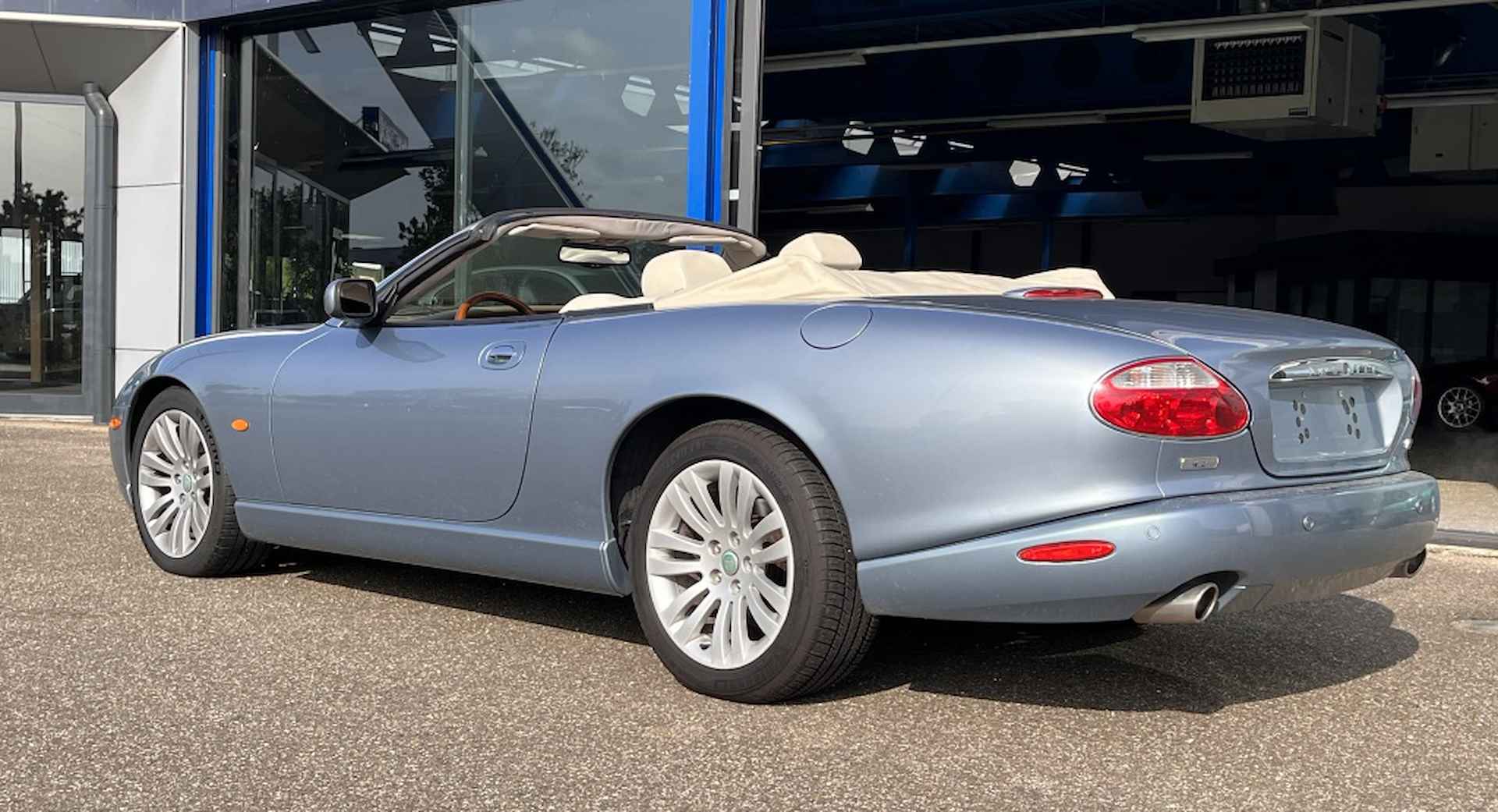 Jaguar XK8 4.0 V8 Cabriolet - 33/63