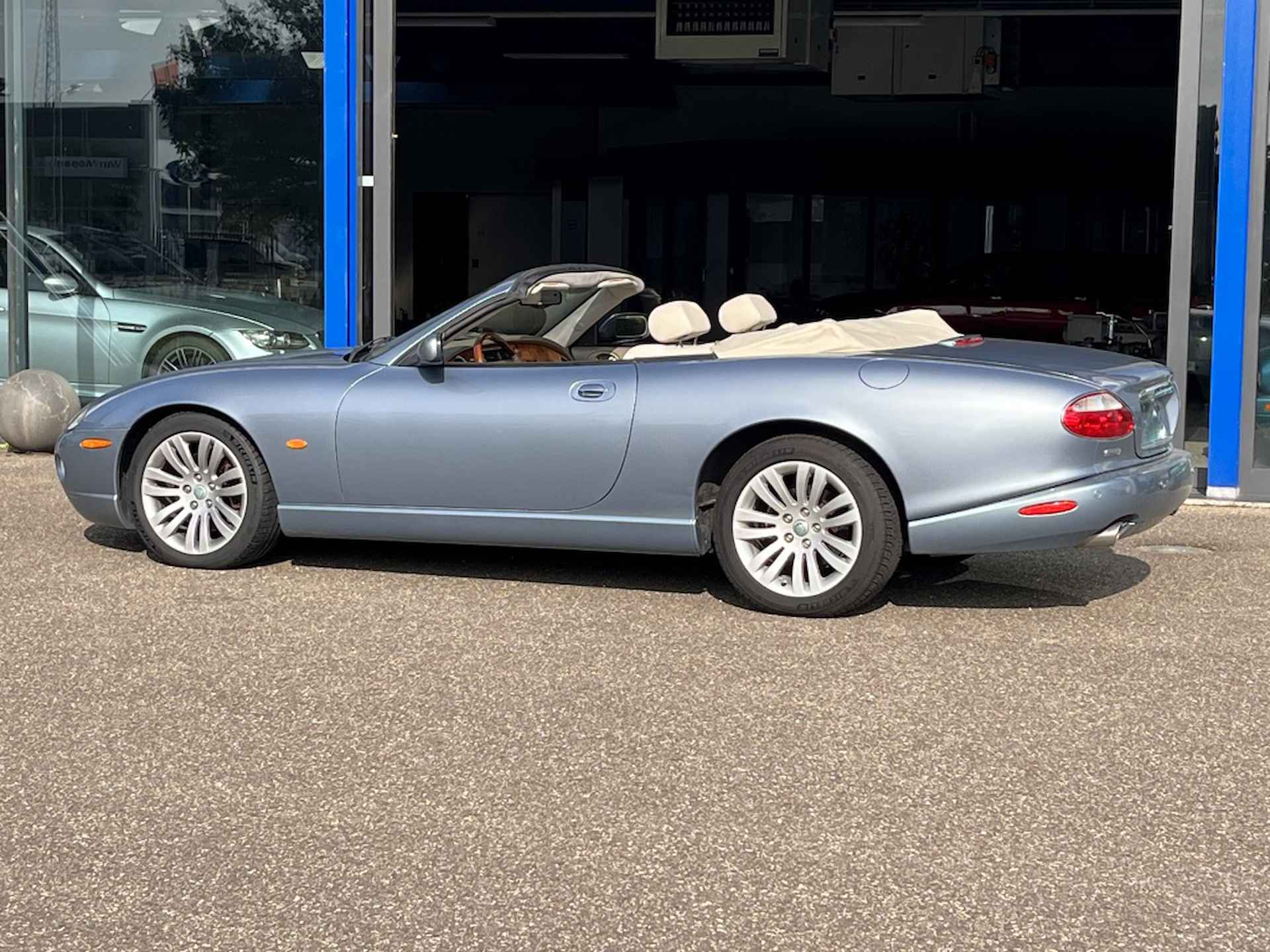 Jaguar XK8 4.0 V8 Cabriolet - 49/63