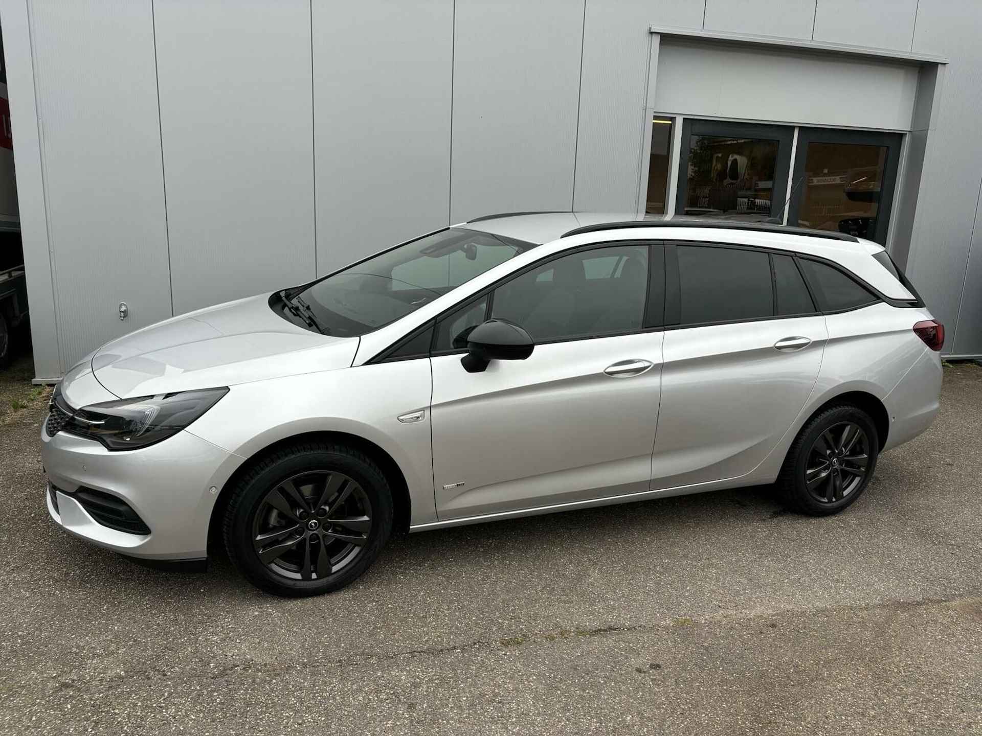 Opel Astra Sports Tourer 1.2 Design & Tech 130PK | Carplay | Camera | LM-Velgen - 11/39