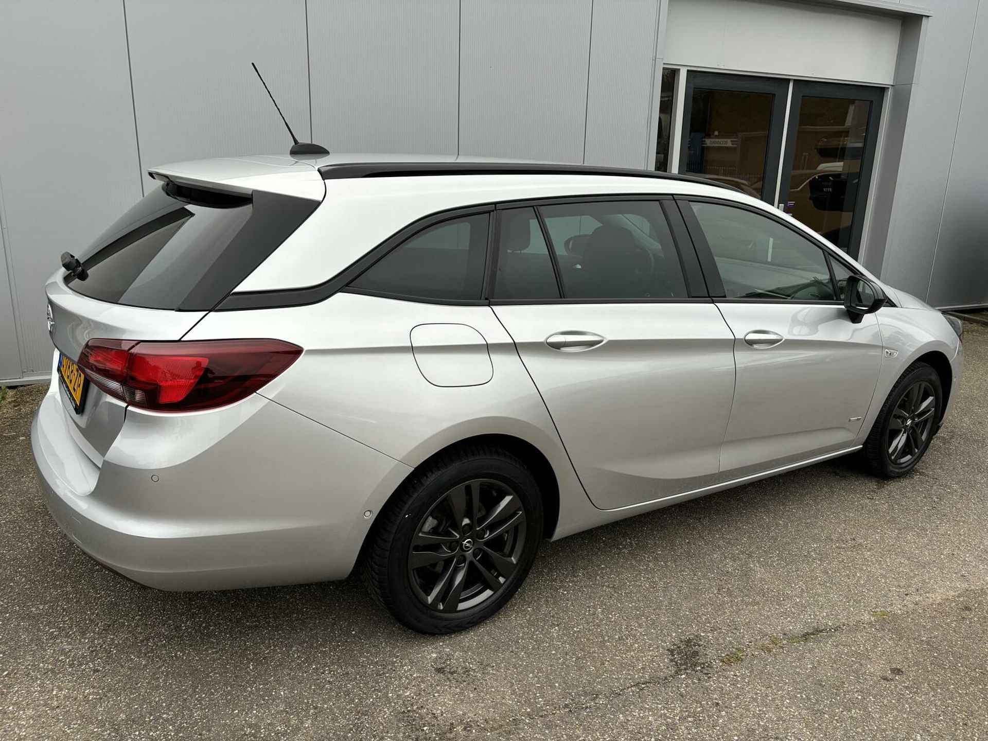 Opel Astra Sports Tourer 1.2 Design & Tech 130PK | Carplay | Camera | LM-Velgen - 30/39