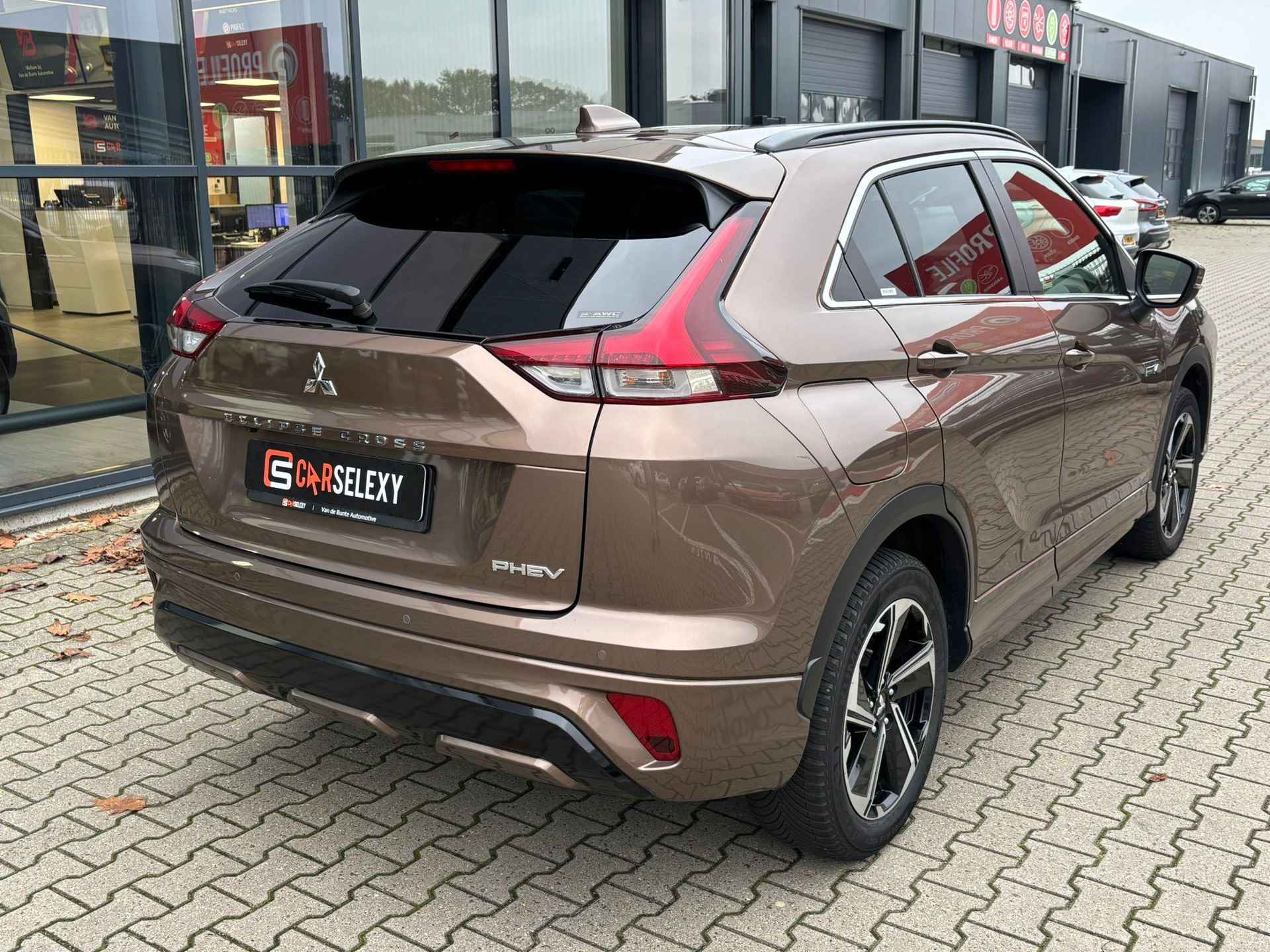 Mitsubishi Eclipse Cross 2.4 PHEV Intense+ *1500kg trekgewicht!* - 5/36