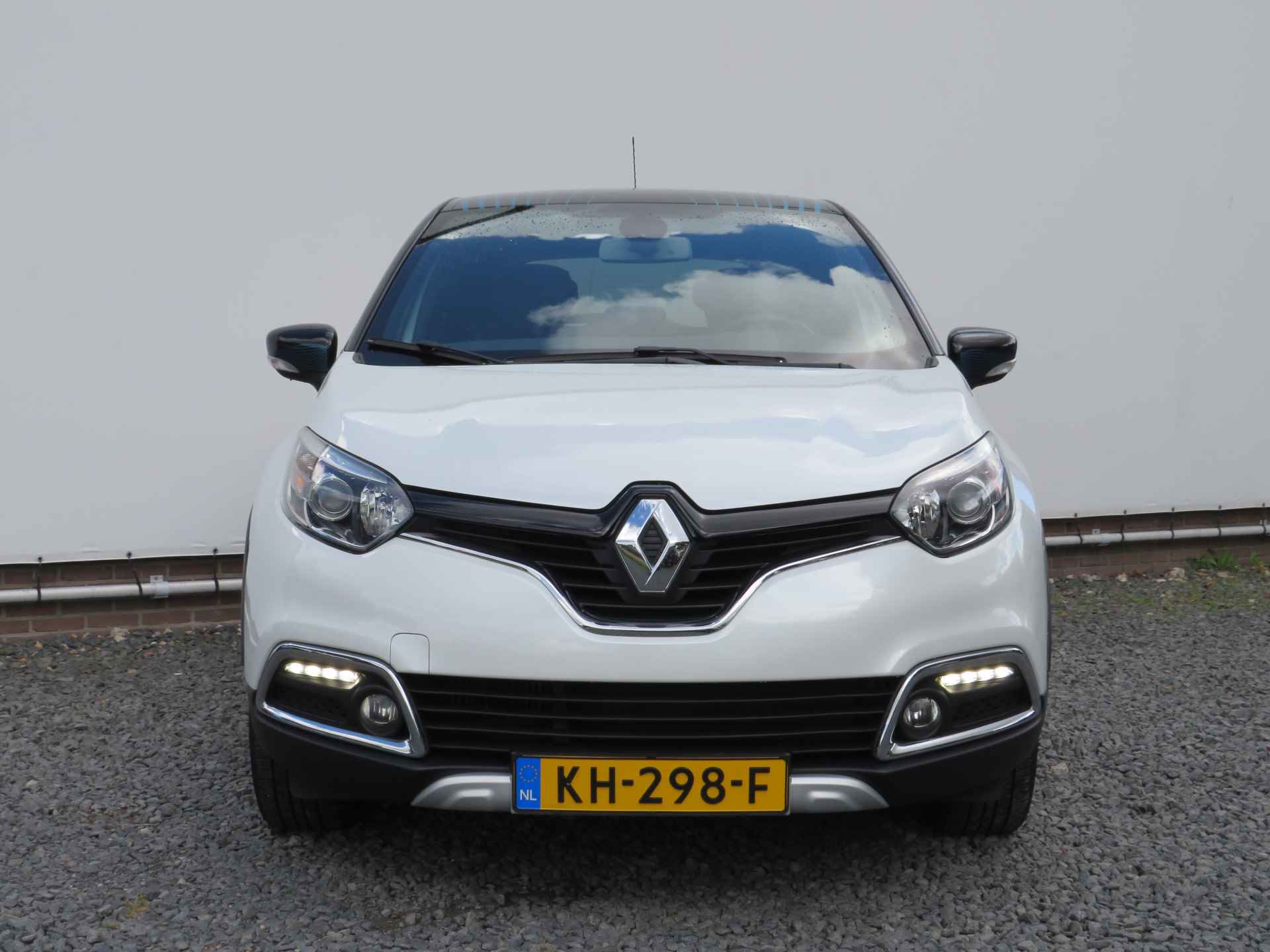 Renault Captur 1.2 TCe Wave met Trekhaak, Lederen bekleding, Cruise Control, Navigatie, Treeplanken - 6/36