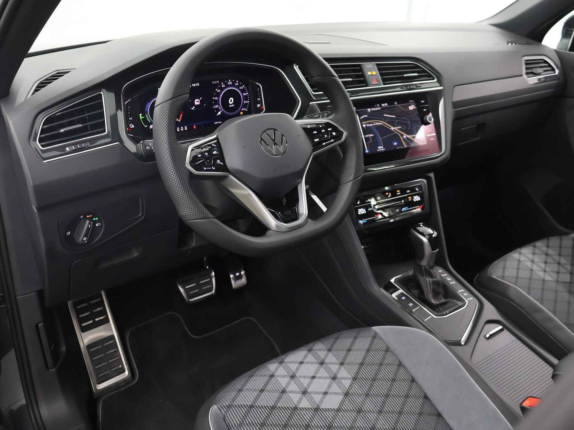 Volkswagen Tiguan 1.4 TSI eHybrid R-Line Business+ | Panoramadak | Adaptieve Cruise Control | Stoelverwarming | Apple carplay | Achteruitrijcamera - 8/43
