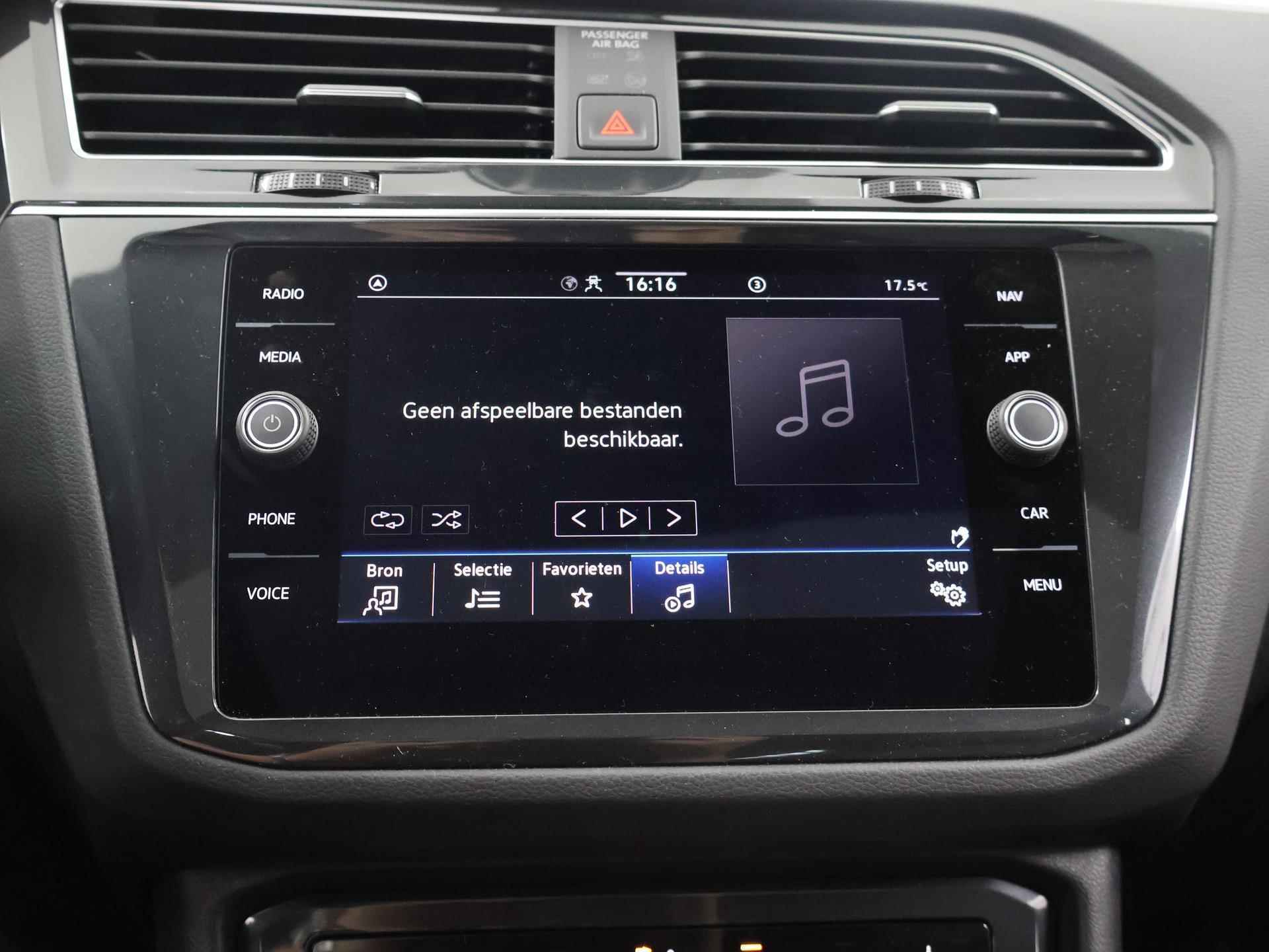 Volkswagen Tiguan 1.4 TSI eHybrid R-Line Business+ | Panoramadak | Adaptieve Cruise Control | Stoelverwarming | Apple carplay | Achteruitrijcamera - 17/43