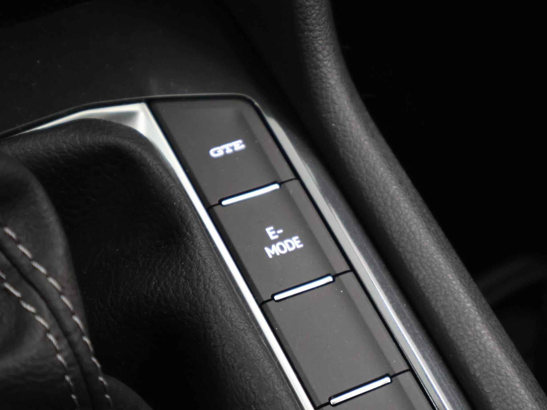 Volkswagen Tiguan 1.4 TSI eHybrid R-Line Business+ | Panoramadak | Adaptieve Cruise Control | Stoelverwarming | Apple carplay | Achteruitrijcamera - 28/43
