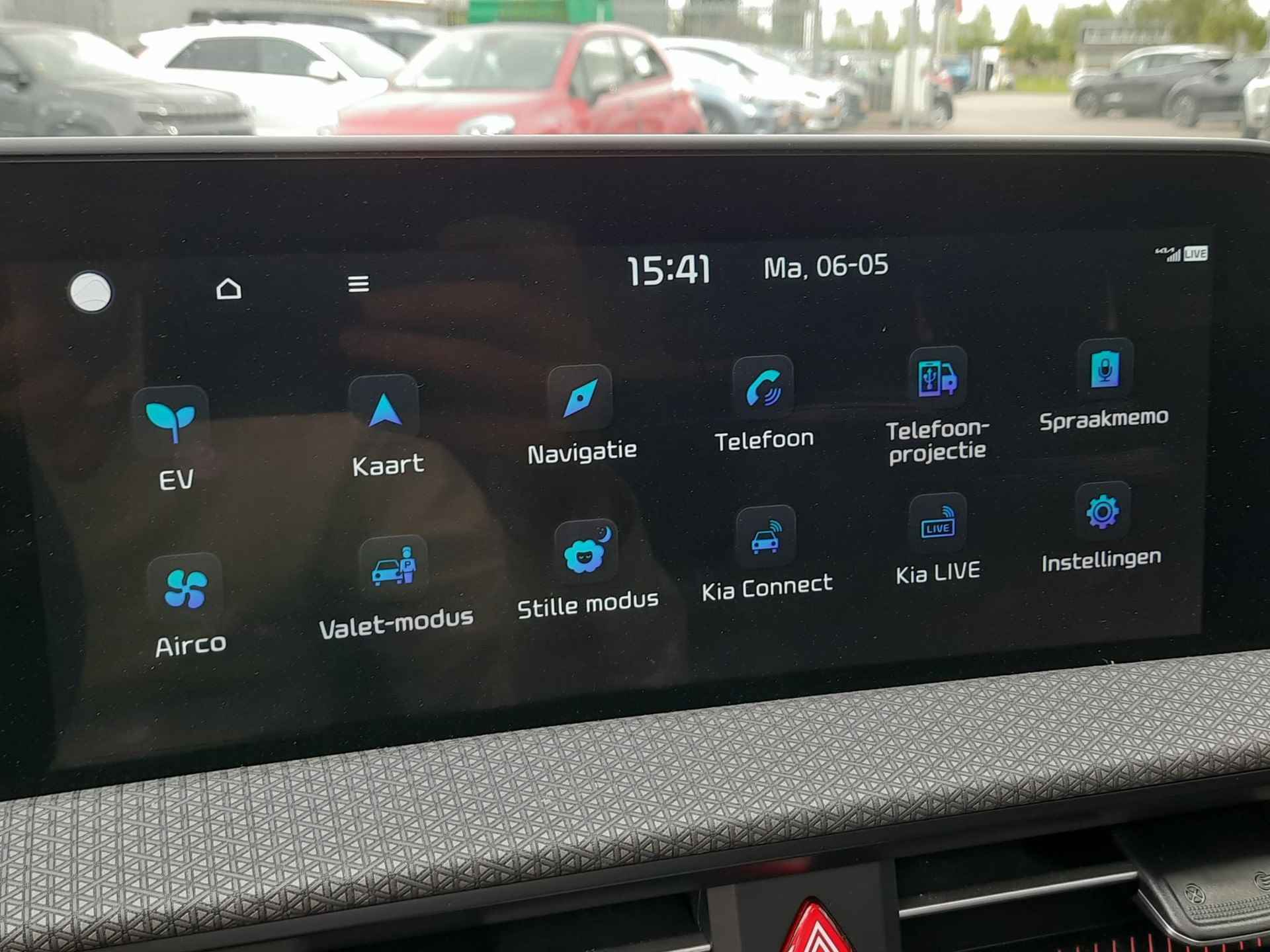 Kia EV6 Plus Advanced 77.4 kWh | Schuif-/kanteldak | Navi | Clima | Adapt. Cruise | Carplay | 20'' LM | Stoelverwarming en Verkoeling - 14/28