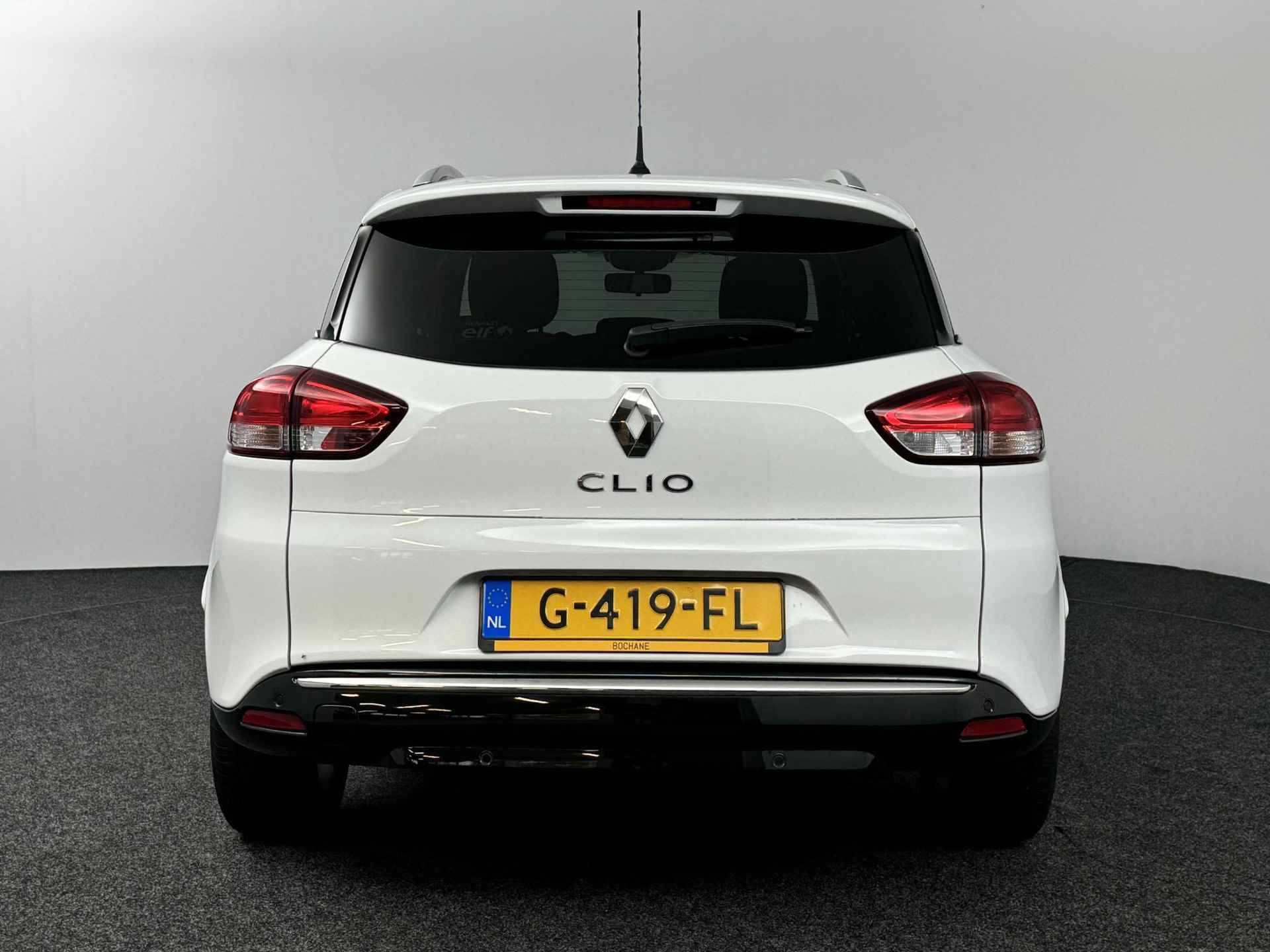 Renault Clio Estate 0.9 TCe Limited | Lage kilometerstand | P. Sensoren | Navi | Cruise | Airco | NL Auto! - 40/44