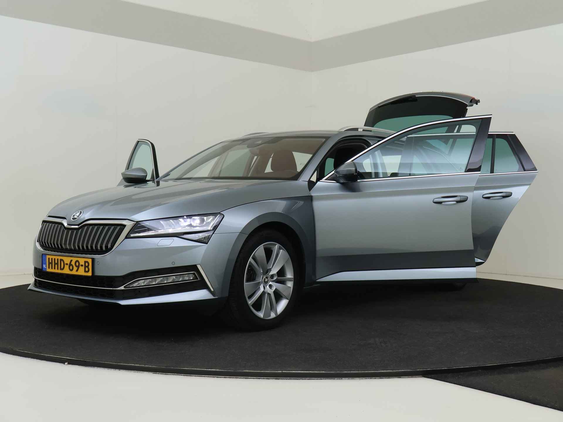 Škoda Superb Combi 1.4 TSI iV Business Edition TREKHAAK !! - 11/63