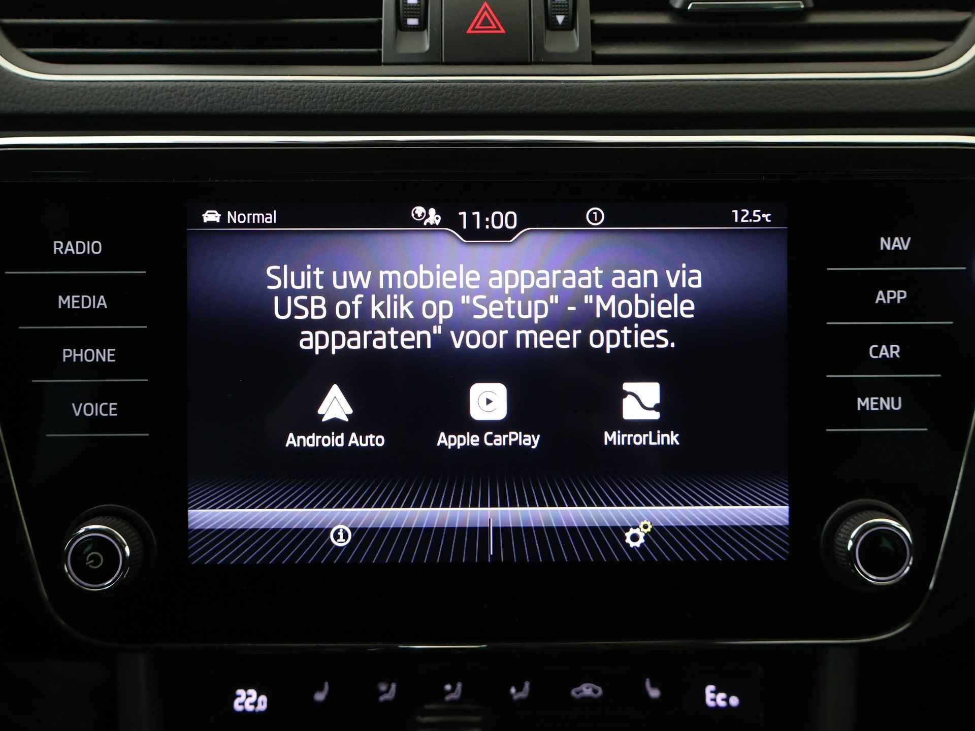 Škoda Superb Combi 1.4 TSI iV Business Edition TREKHAAK !! - 22/63