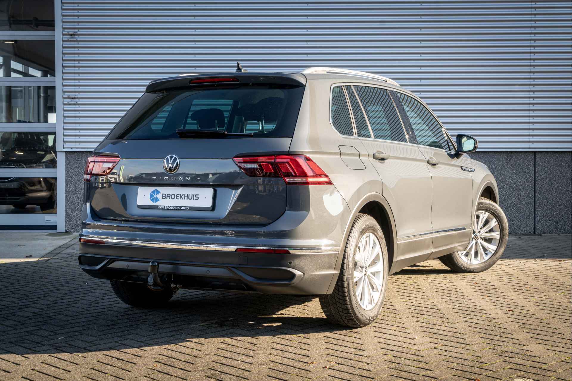 Volkswagen Tiguan Life Business 1.5TSI 130 pk SUV | Camera| Winterpakket | Trekhaak| Nederlandse auto| - 6/44