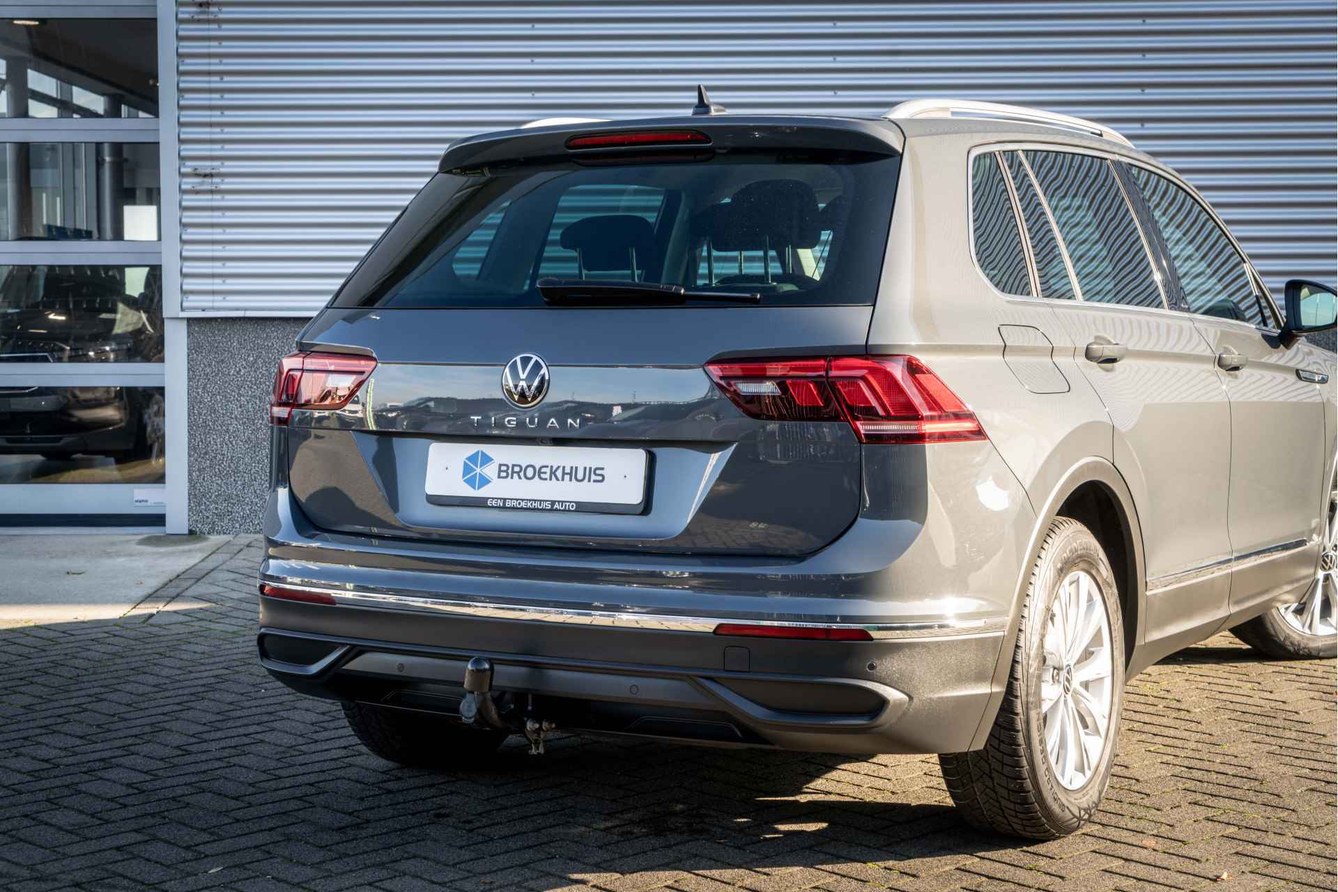 Volkswagen Tiguan Life Business 1.5TSI 130 pk SUV | Camera| Winterpakket | Trekhaak| Nederlandse auto| - 44/44