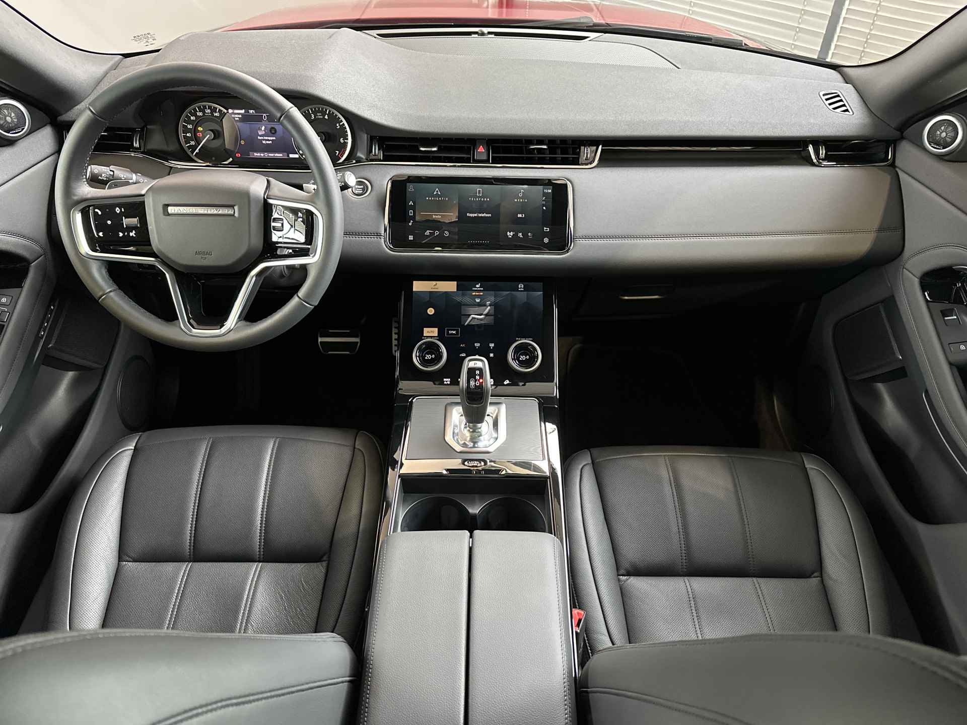 Land Rover Range Rover Evoque P300e AWD R-Dynamic SE | Cold Climate Pack | Panoramadak - 5/34