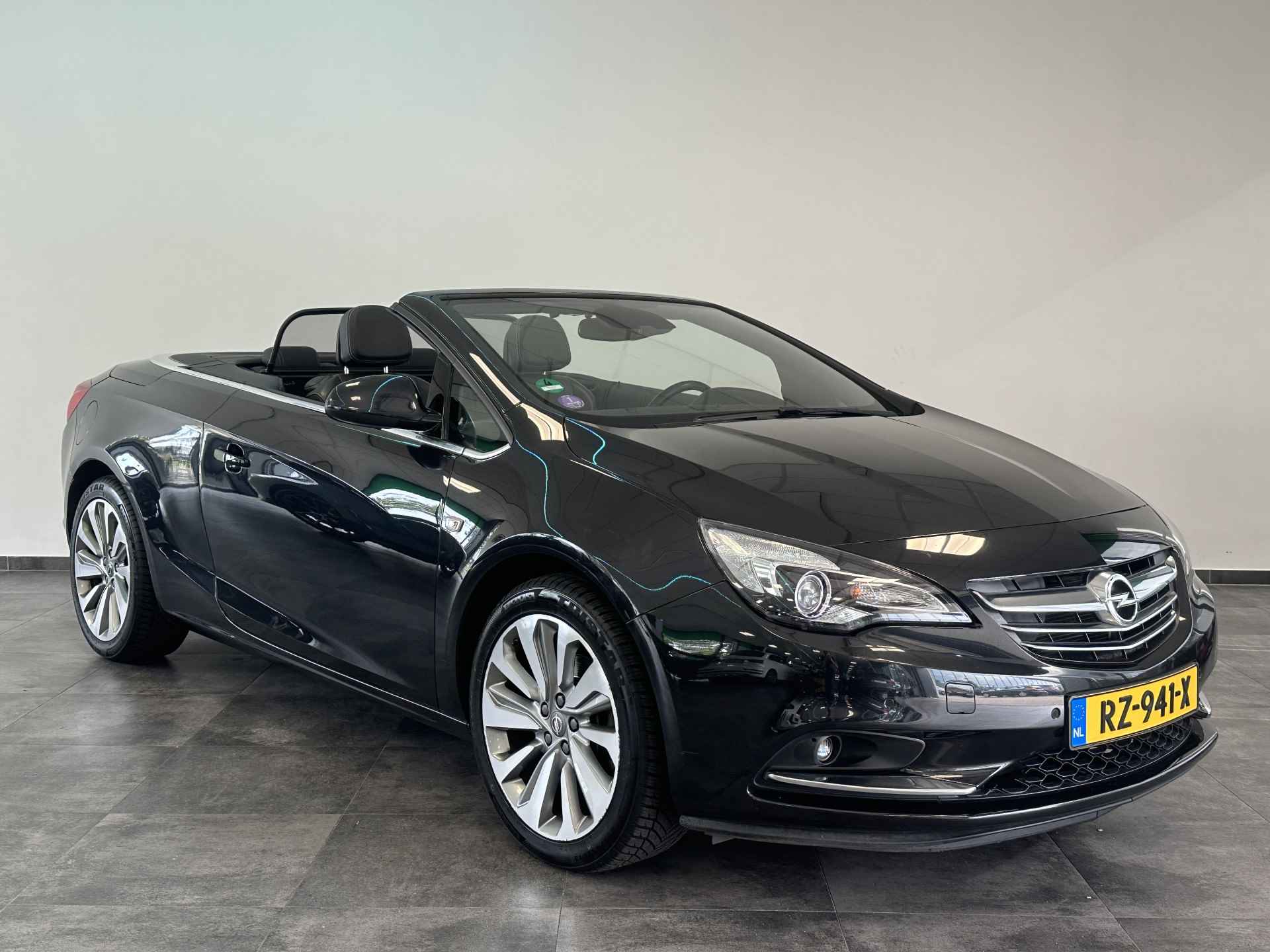 Opel Cascada 1.4 Turbo ecoFLEX Cosmo Leder Navigatie 19'lmv - 3/21