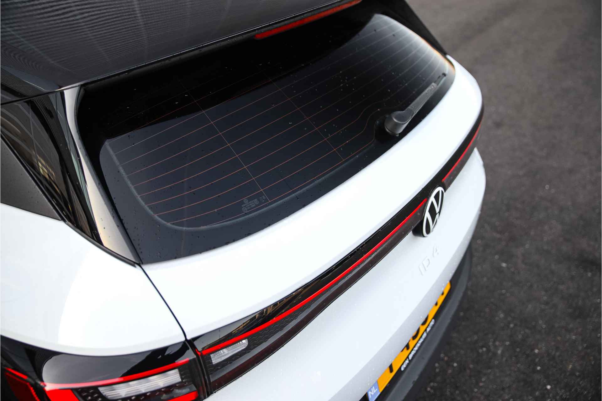 Volkswagen ID.4 Pure 52 kWh | 20inch LMV | Cruise Control Adaptief | Apple Carplay & Android Auto | | 20inch LMV | Cruise Control Adaptief | Apple Carplay & Android Auto | - 30/39