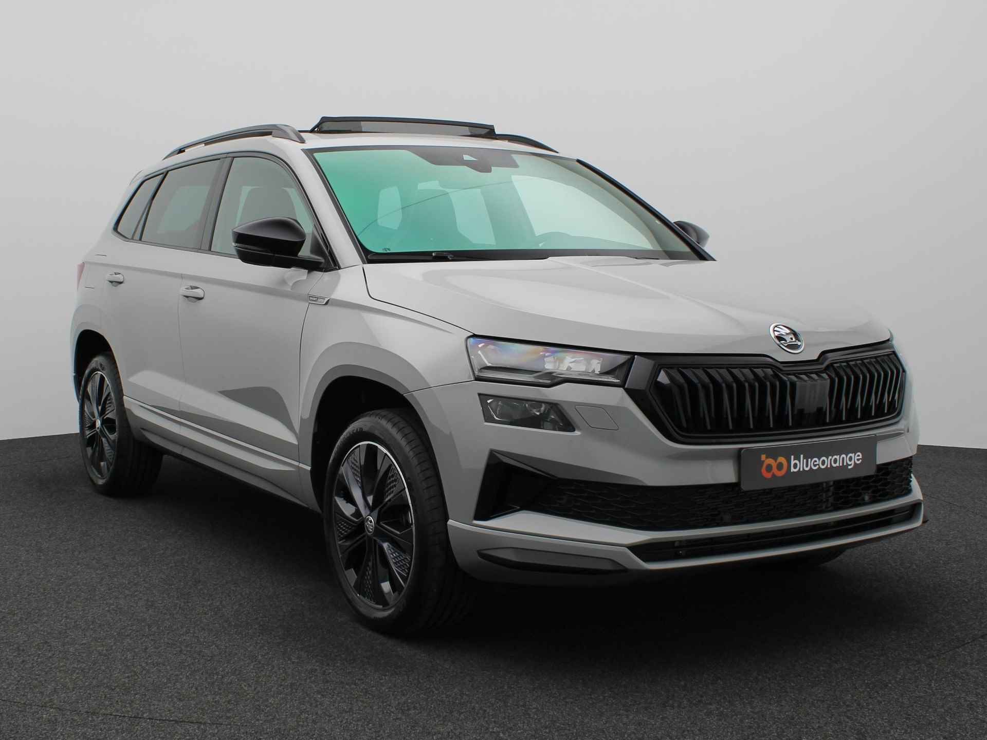 Skoda Karoq 1.5 TSI ACT Sportline Business 150PK DSG Panoramadak, trekhaak, achteruitrijcamera, winterpakket Plus,, keyless, virtual pedal, 18'' lichtmetaal - 12/53