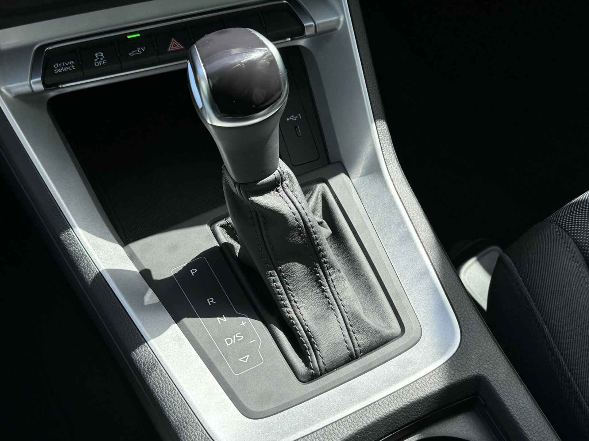 Audi Q3 45 TFSI 245pk Automaat (Camera,Clima,Trekhaak) - 14/29