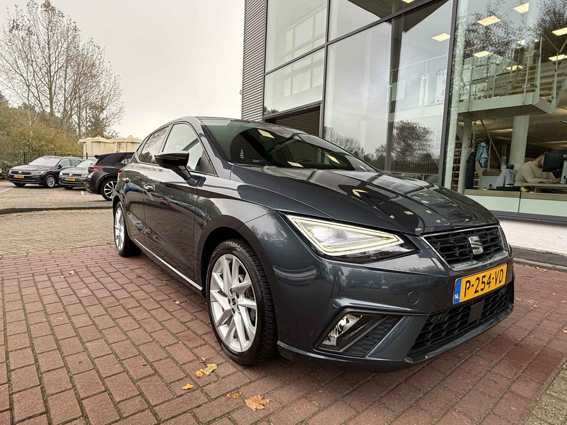 SEAT Ibiza 1.0 EcoTSI FR Business Intense Navi/Carplay/Stoelverwarming - 25/30