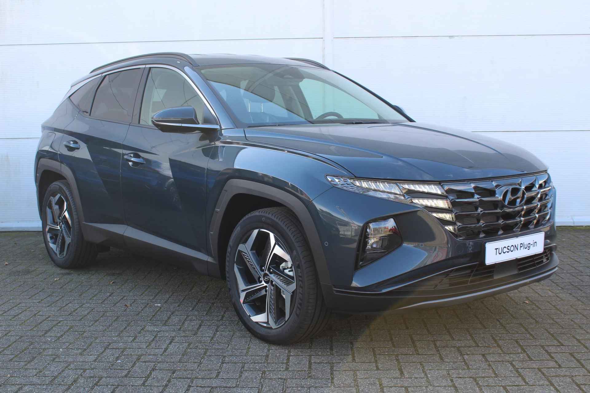 Hyundai Tucson 1.6 T-GDI PHEV Premium 4WD / Navigatie + Apple Carplay/Android Auto / Climate Control / Lederen Bekleding / Adaptieve Cruise Control / Full Option / - 6/57